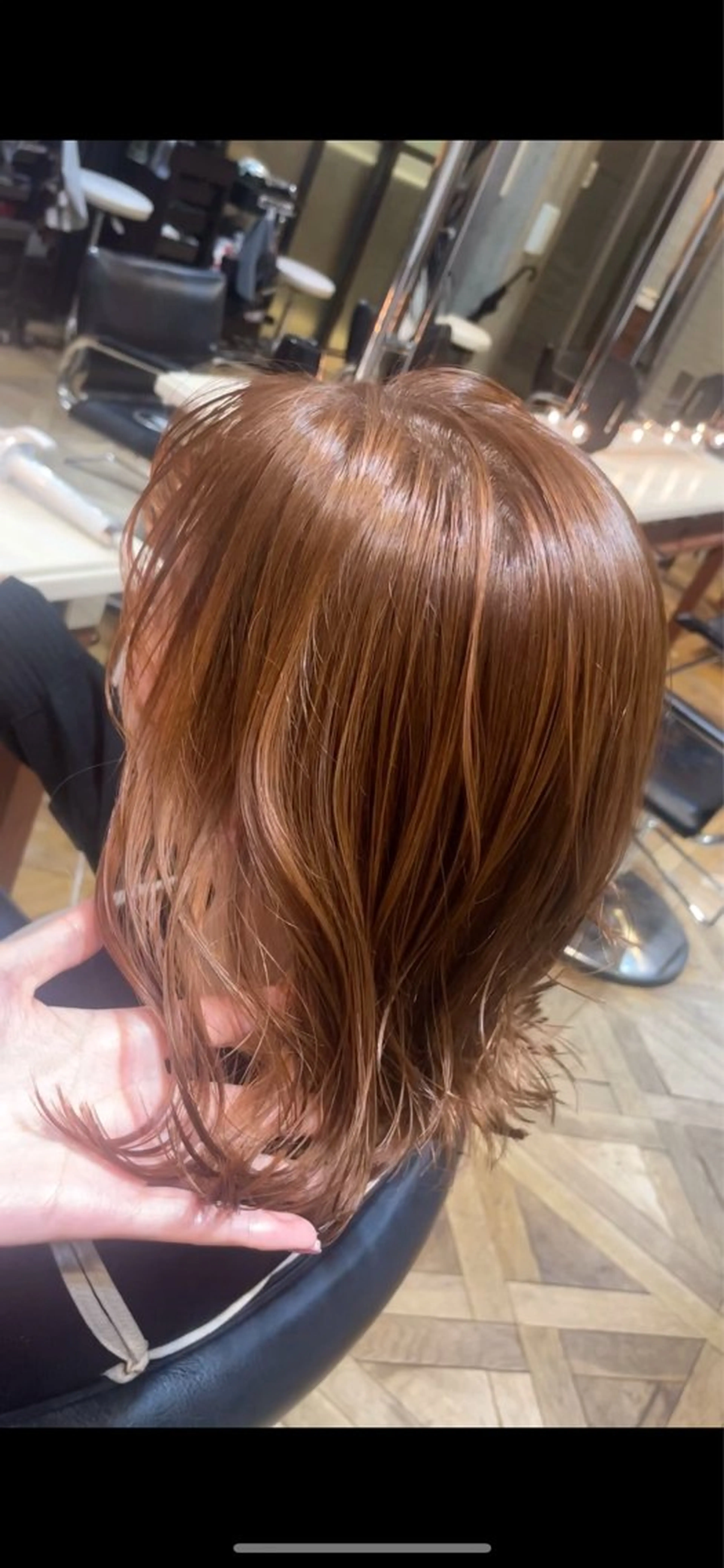 ミディアム カラー ブリーチ インナーカラー ブリーチなしカラー オレンジ カット ヘアカラー トリートメント BEBE所属・ご新規様限定 透明感カラーKANAのヘアスタイル