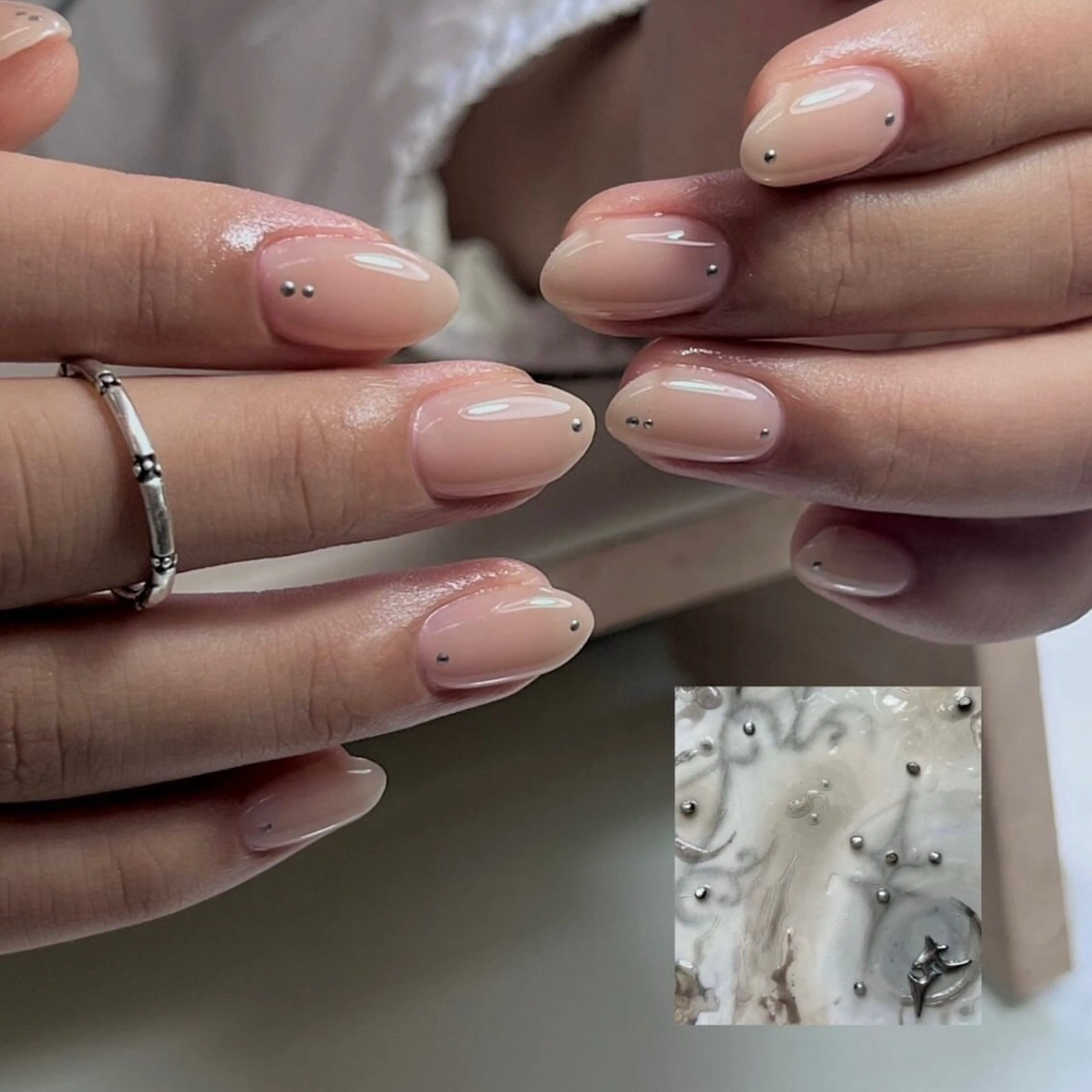 ネイル グラデーション ラメ(グリッター) マグネットネイル ミラーネイル ニュアンスネイル ハンドネイル Lumi de nails所属・Lumi de nailsのネイルデザイン