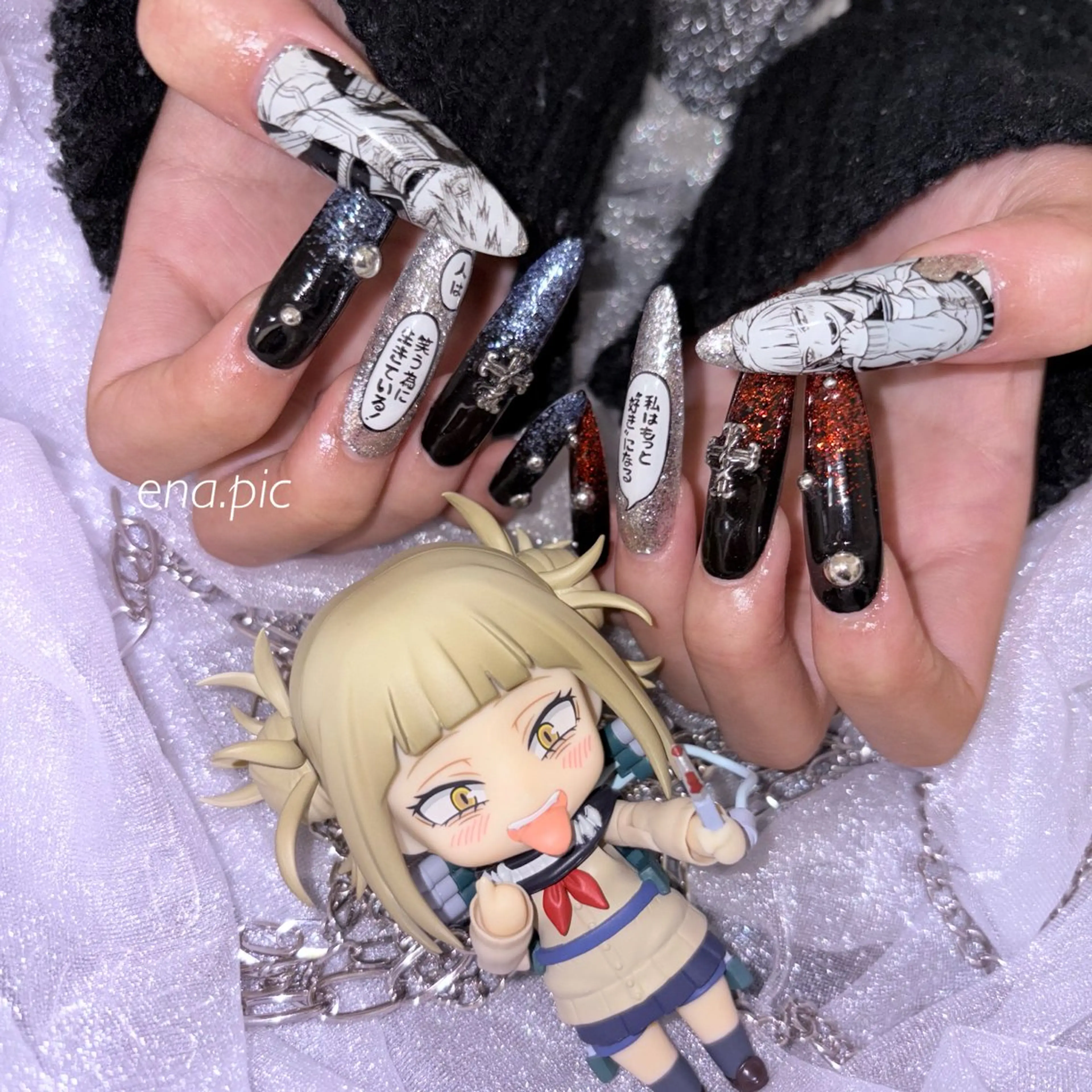 ネイル toyvenail 🖤enaのネイルデザイン