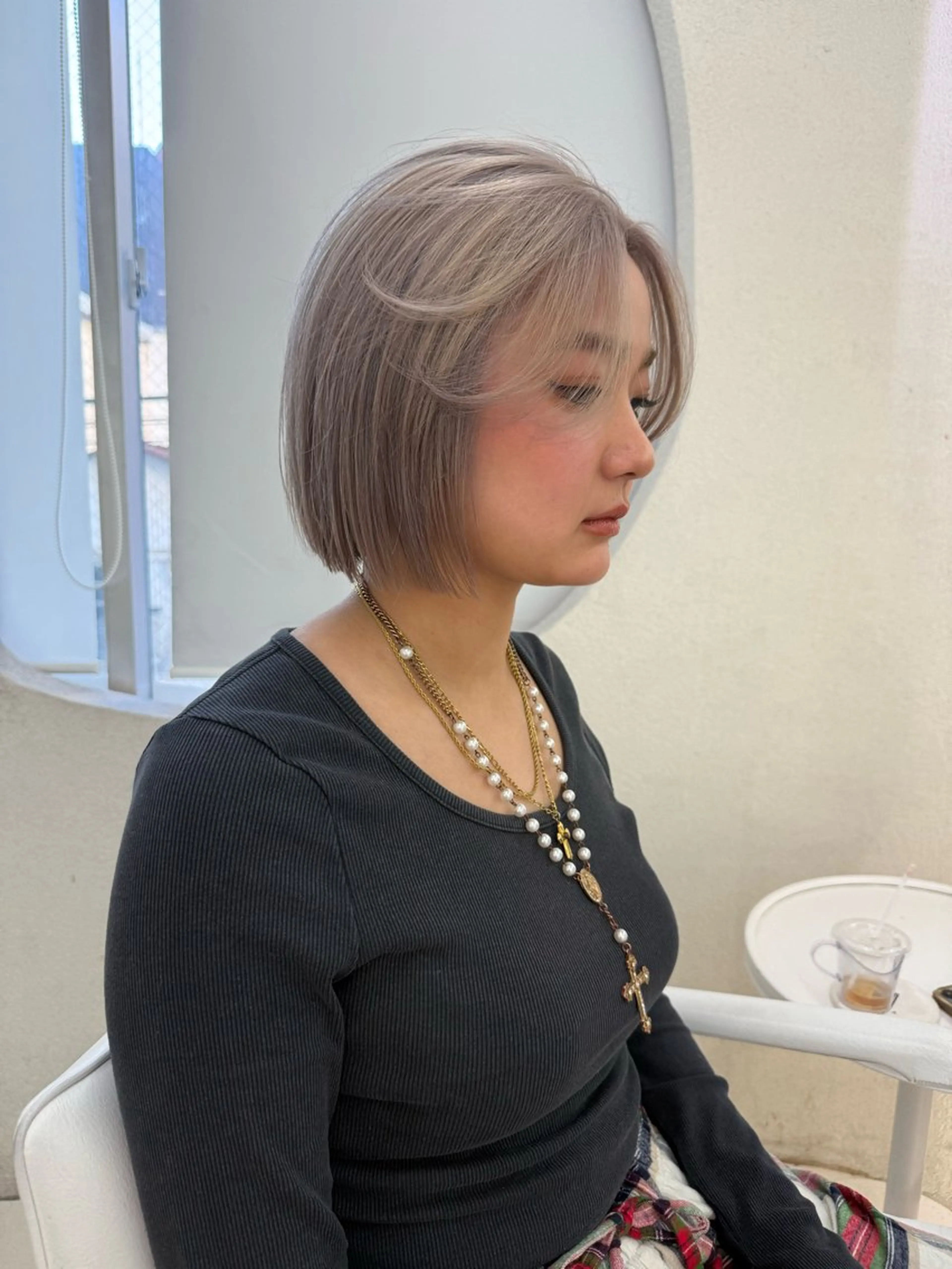 ミディアム ボブ カット ヘアカラー ハイトーンボブ Mizuki.のヘアスタイル