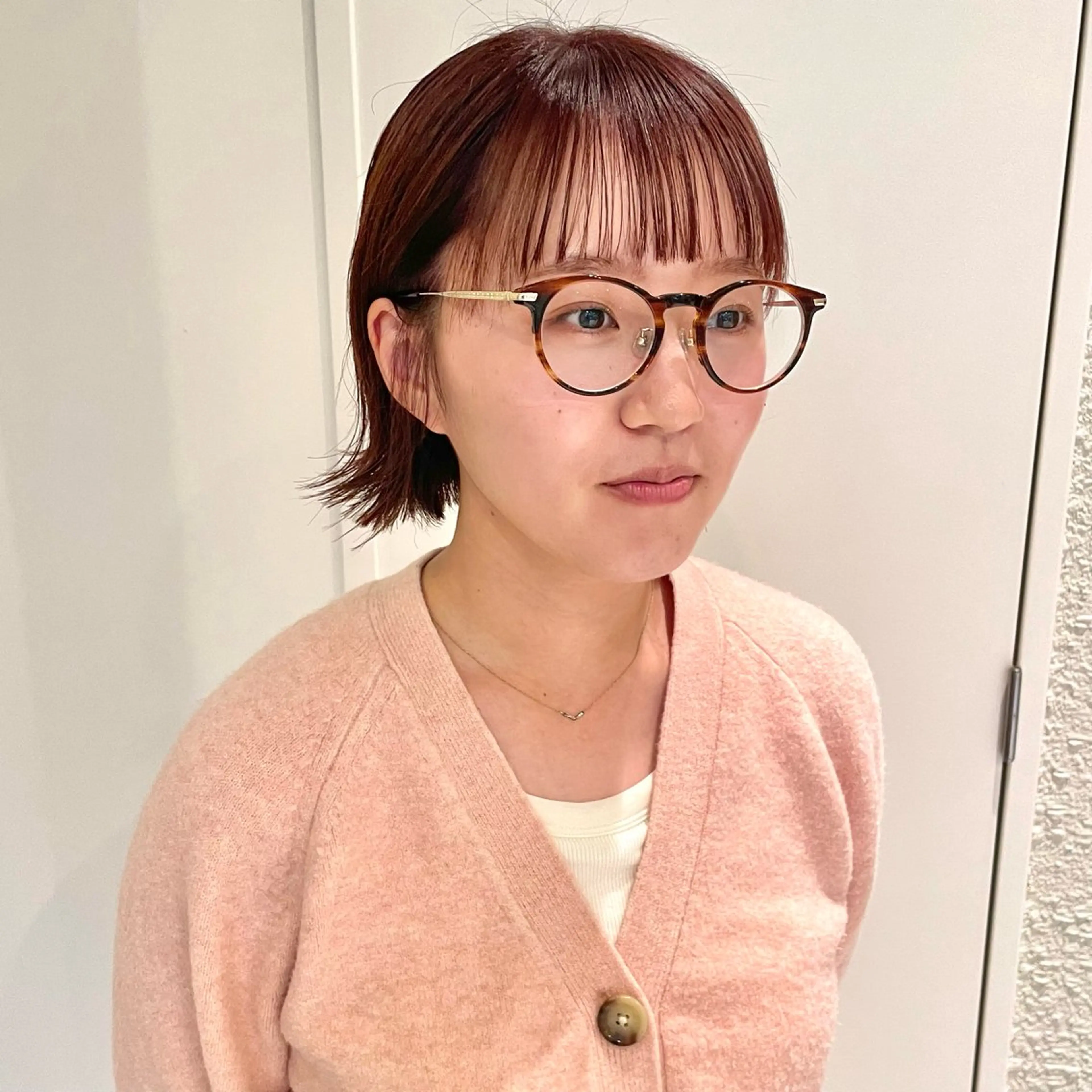 ショート カラー 切りっぱなしボブ ブラウンカラー ピンクカラー ピンクブラウン ボブ 透明感カラー/ 寺田千雅子のヘアスタイル