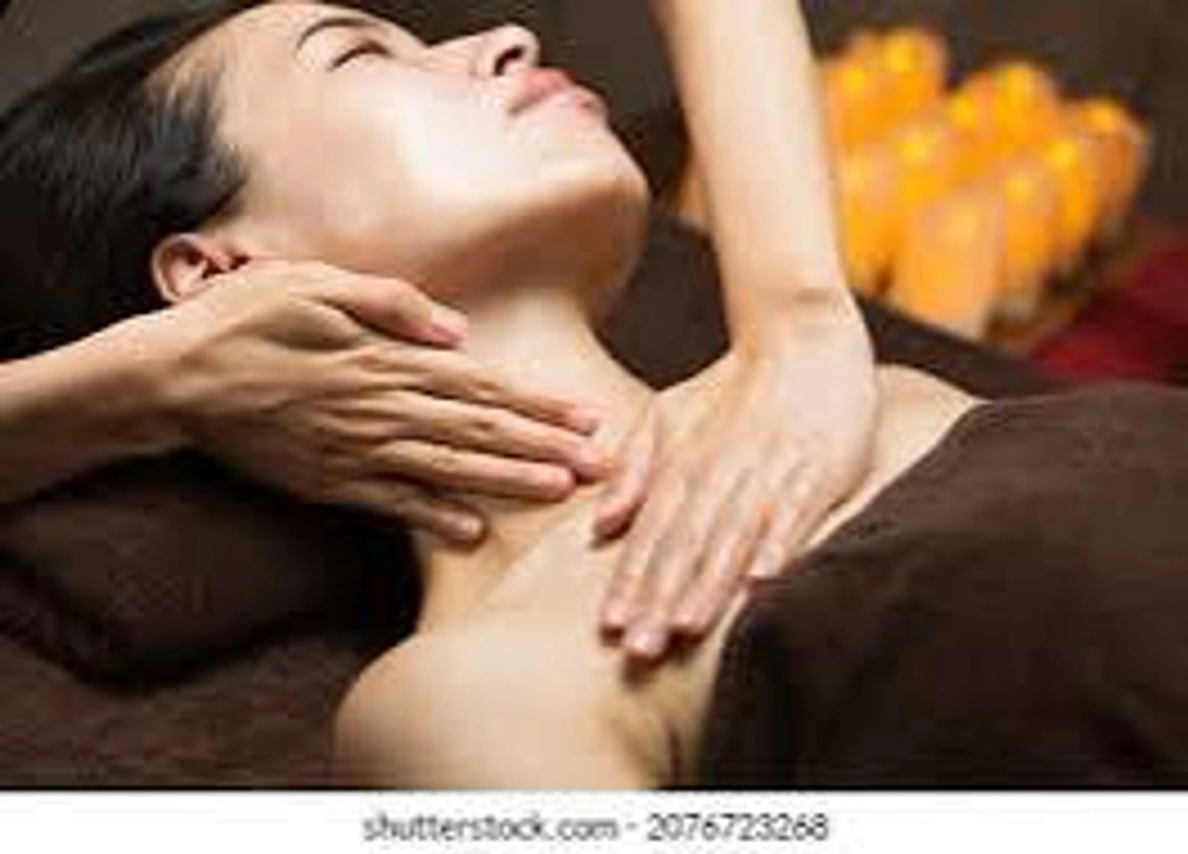 顔＋デコルテ＋ベッドマッサージ 60分（お悩み別パック付き）の写真