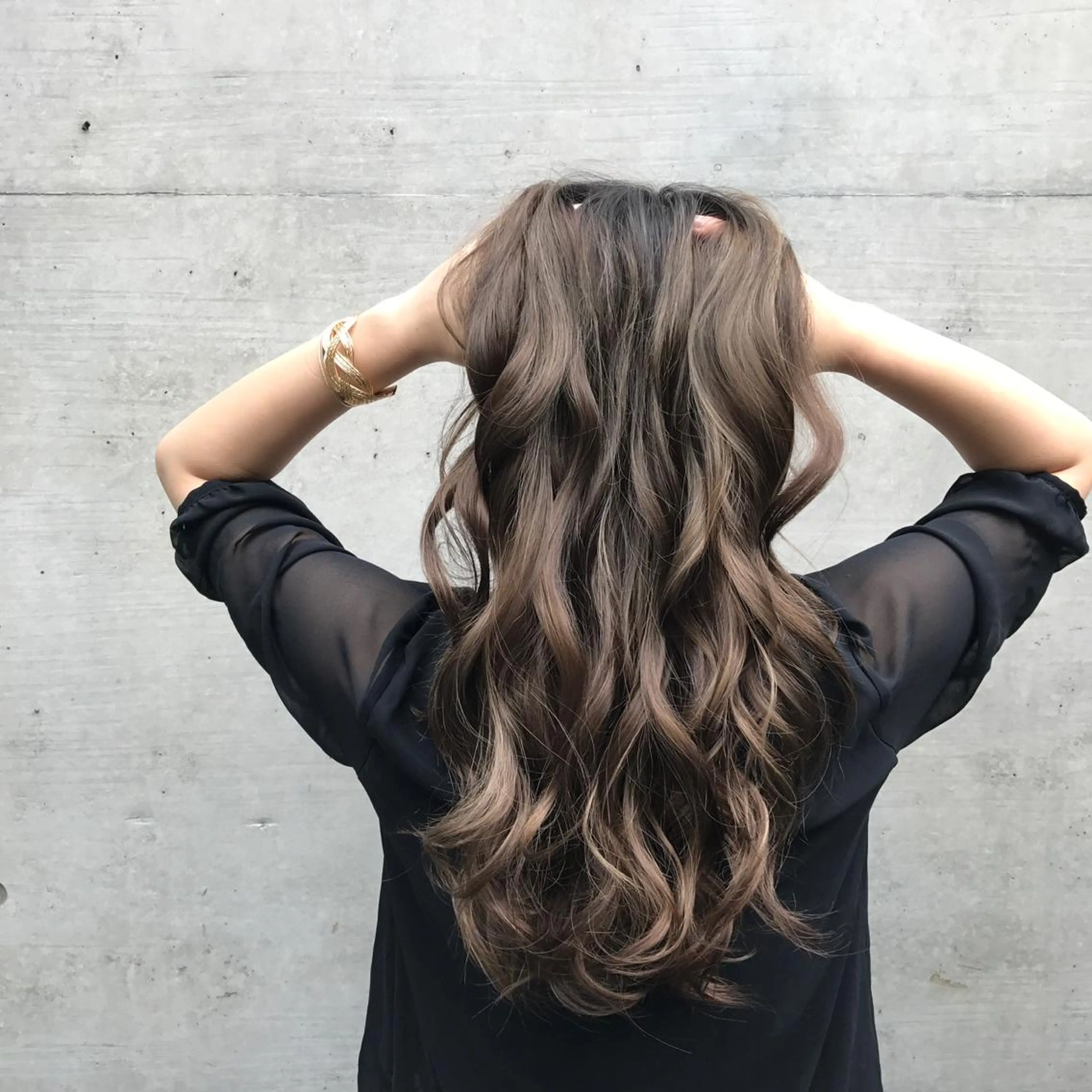 ロング カラー ベージュカラー ブラウンカラー カット ヘアカラー cfr professional artist salon所属・佐野 智史のヘアスタイル