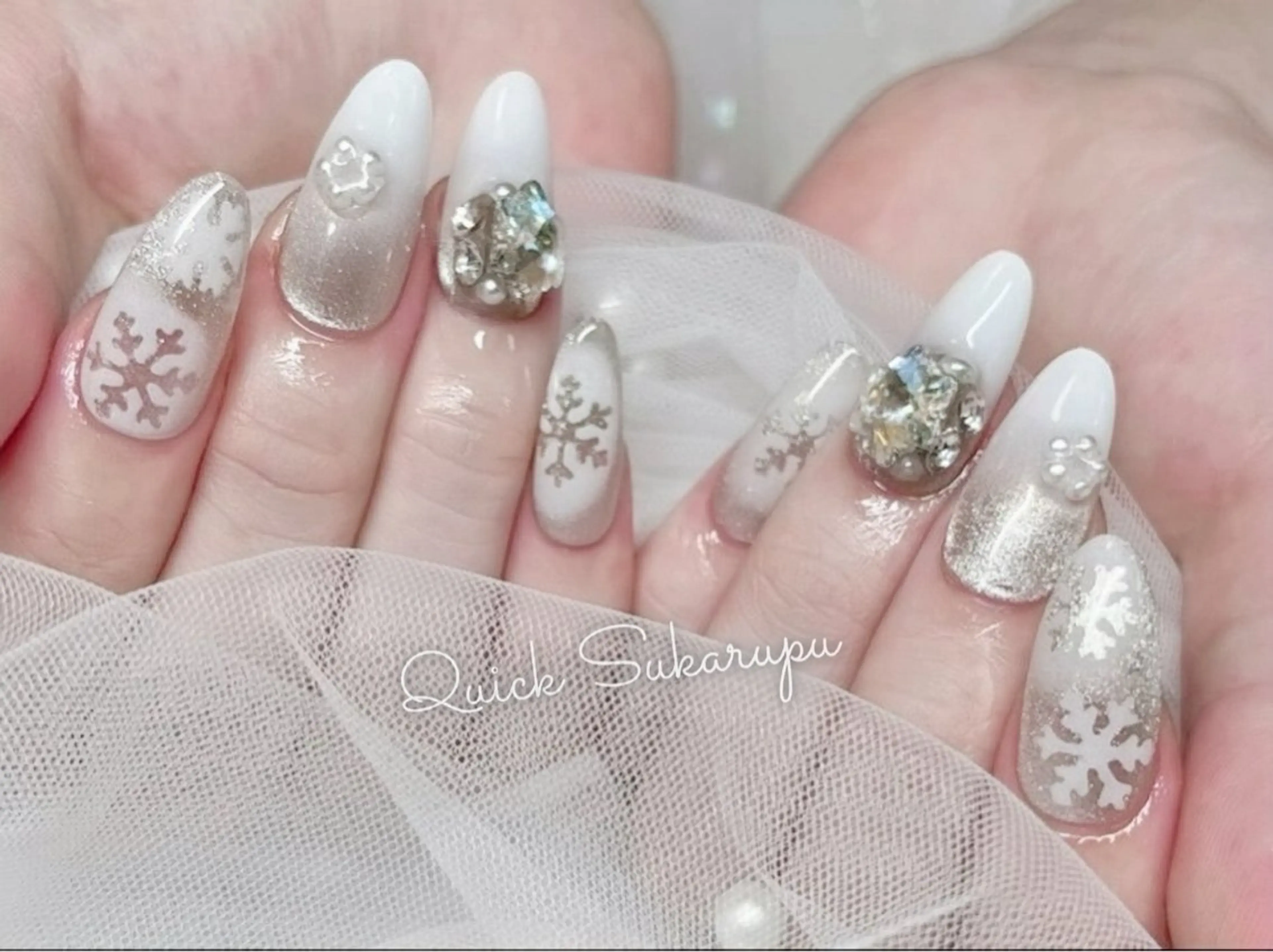 ミディアム ハンドネイル Quick Sukarupu 高田馬場店所属・Quick Sukarupuのネイルデザイン