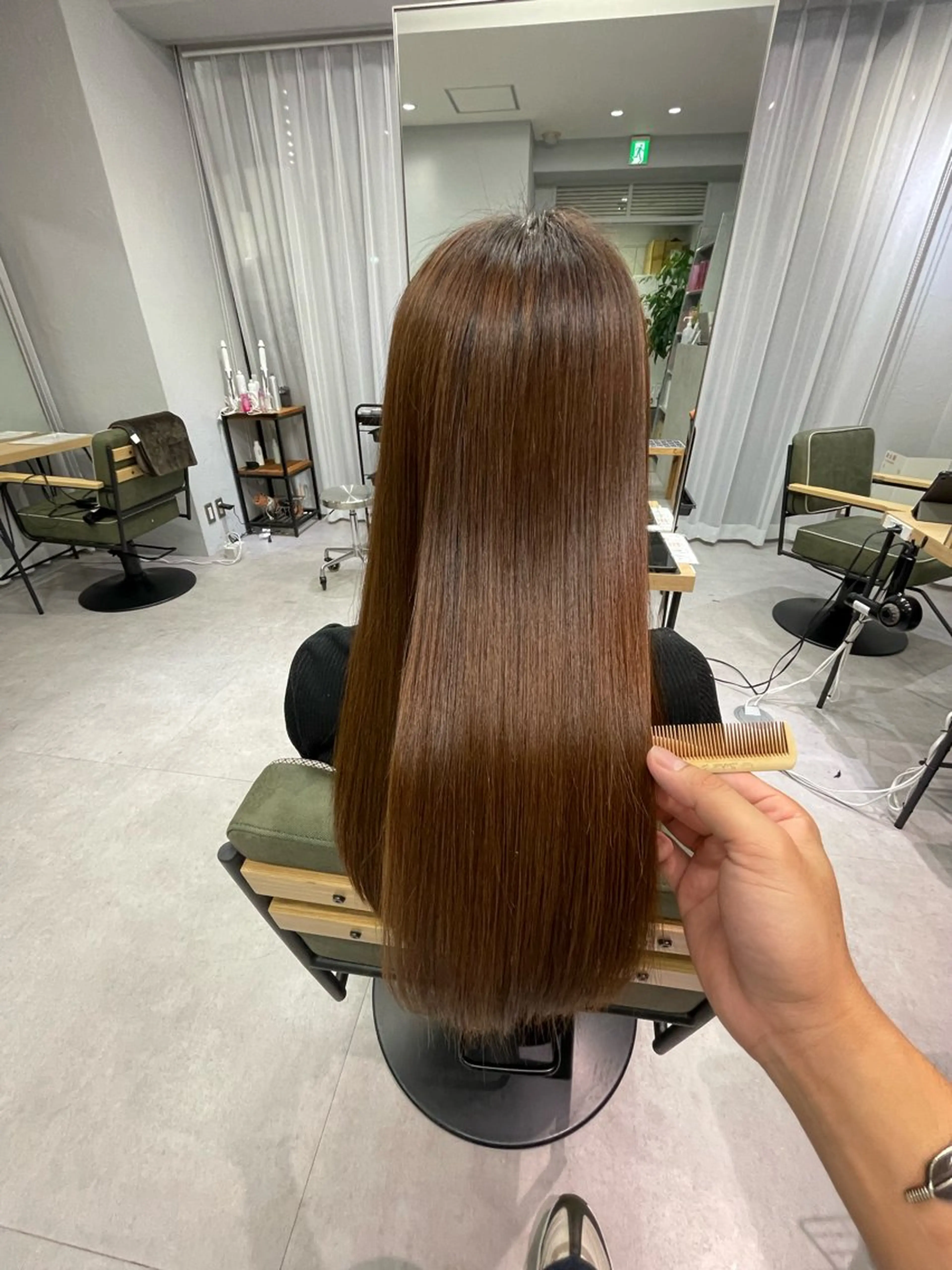 ロング パーマ 髪質改善 ストレートパーマ カット 縮毛矯正 佐々木 楽人のヘアスタイル