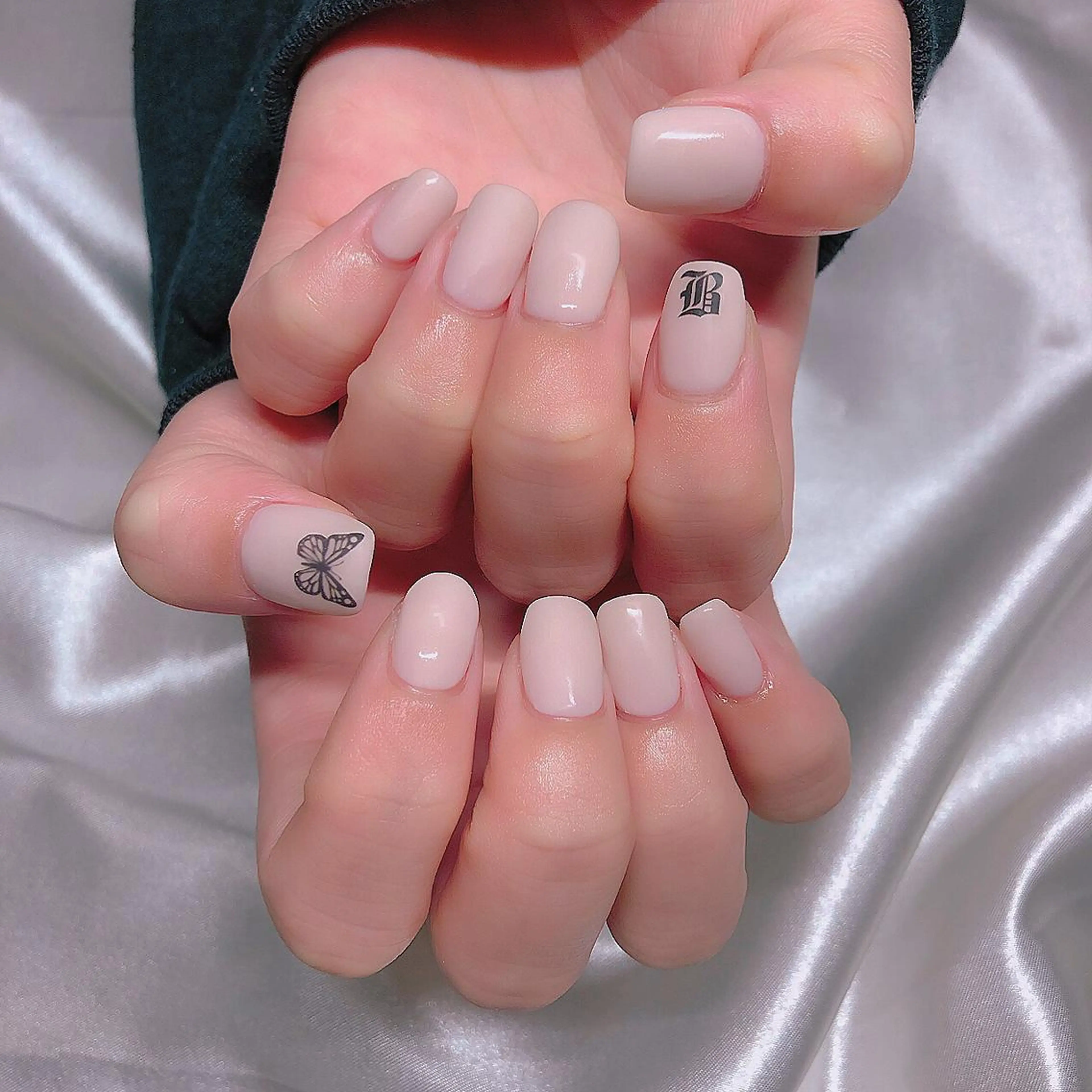 ネイル ワンカラーネイル シンプルネイル ハンドネイル フットネイル mi chiのネイルデザイン