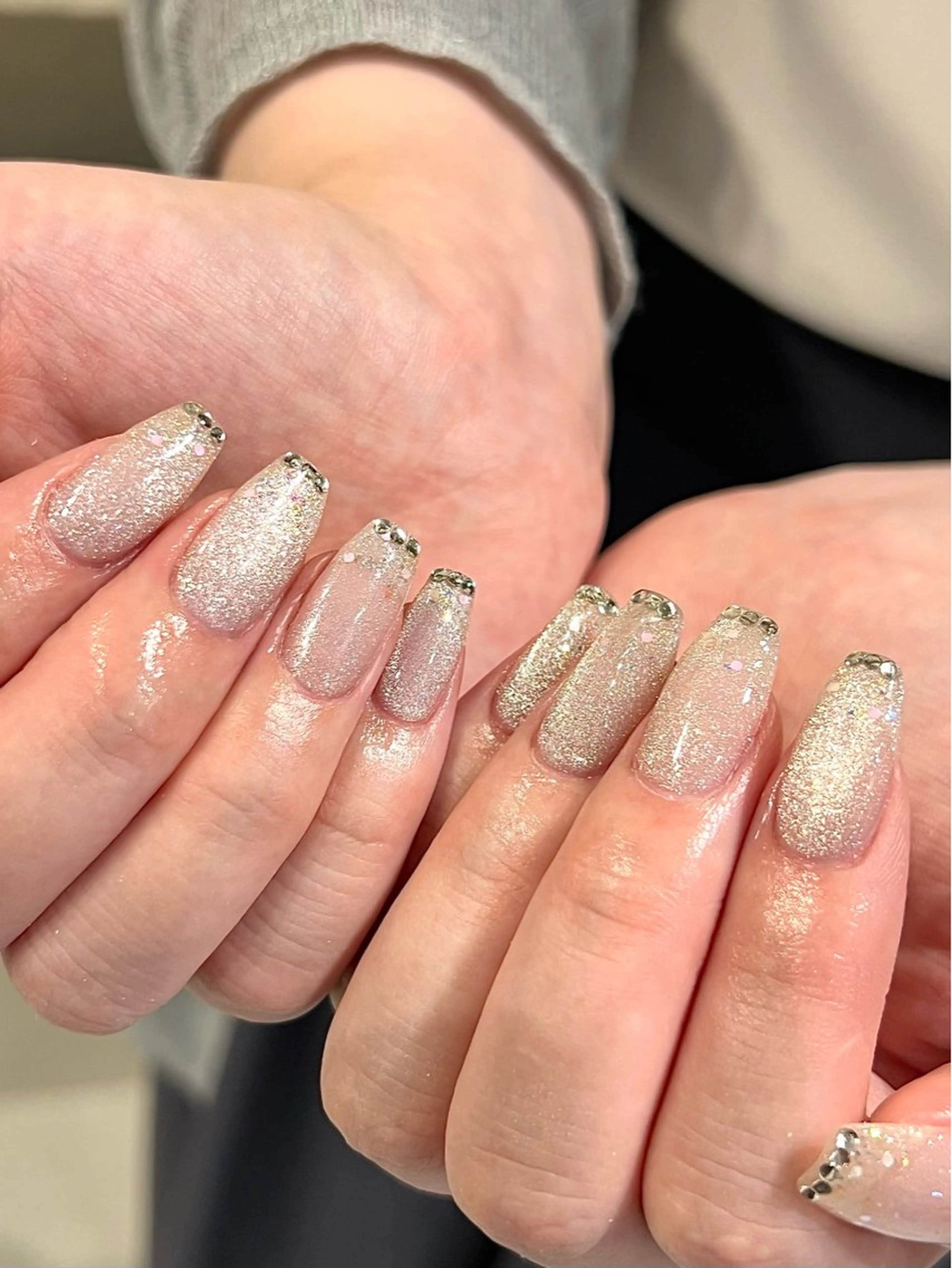 ネイル オーロラネイル 長さ出し フラッシュネイル フラワーネイル フットネイル ハンドネイル Cleo中目黒店 Hinahoのネイルデザイン