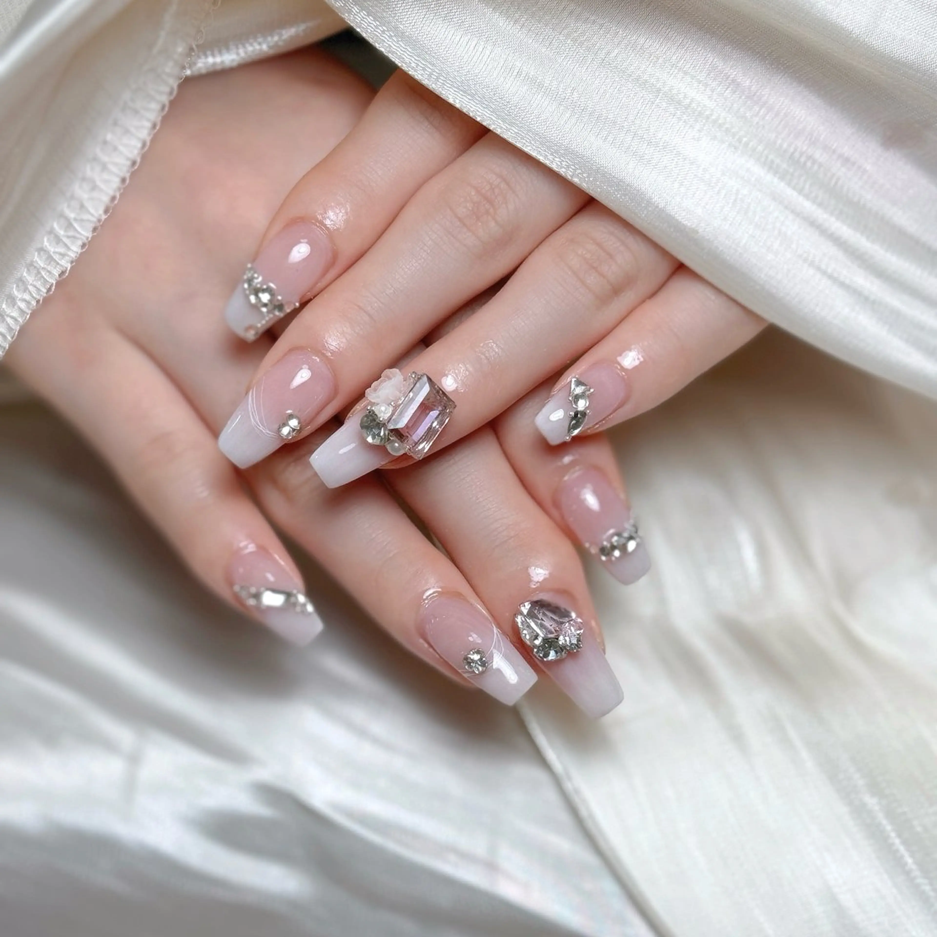 ネイル Maggie Nail🦩のネイルデザイン