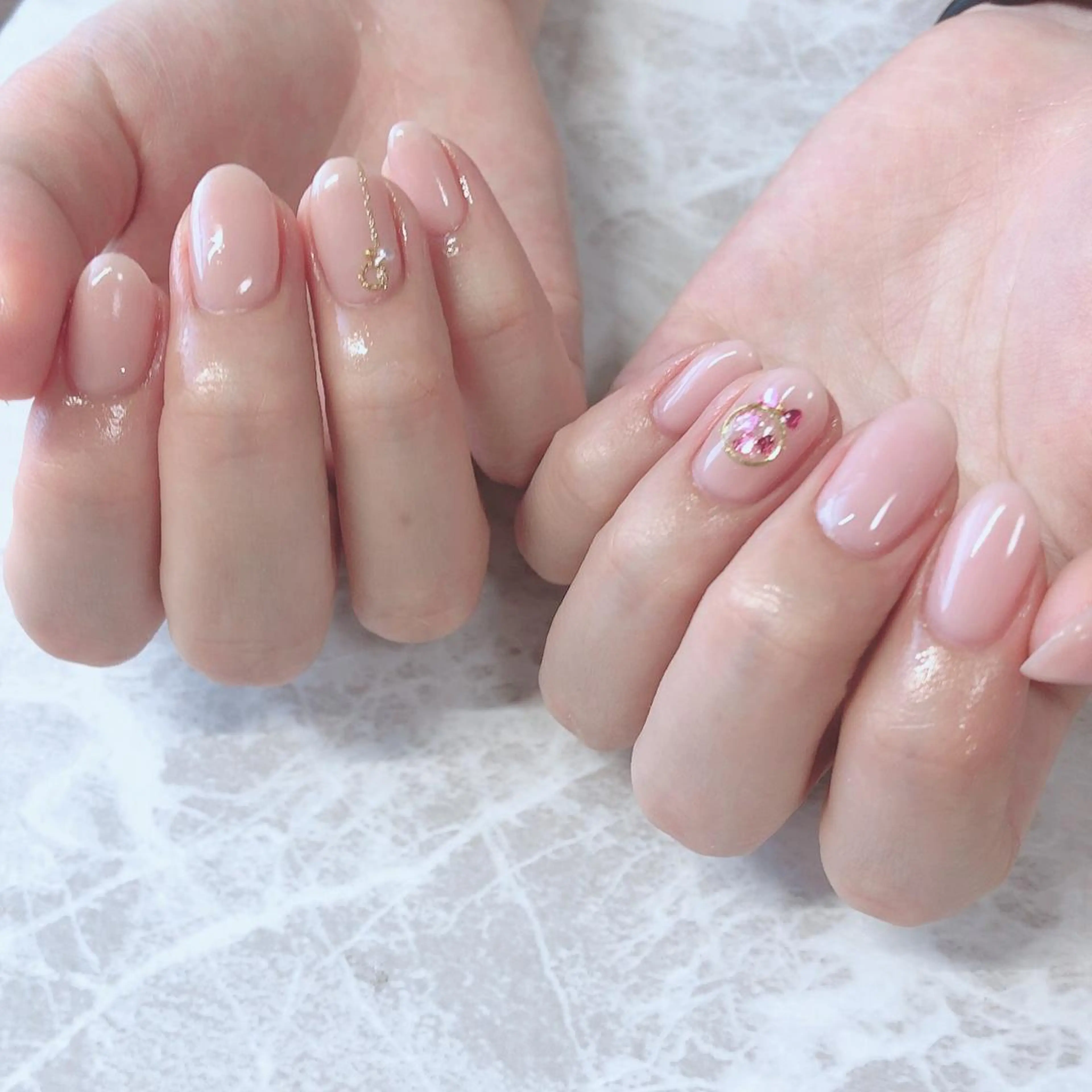 ネイル ハンドネイル 西岡 杏のネイルデザイン