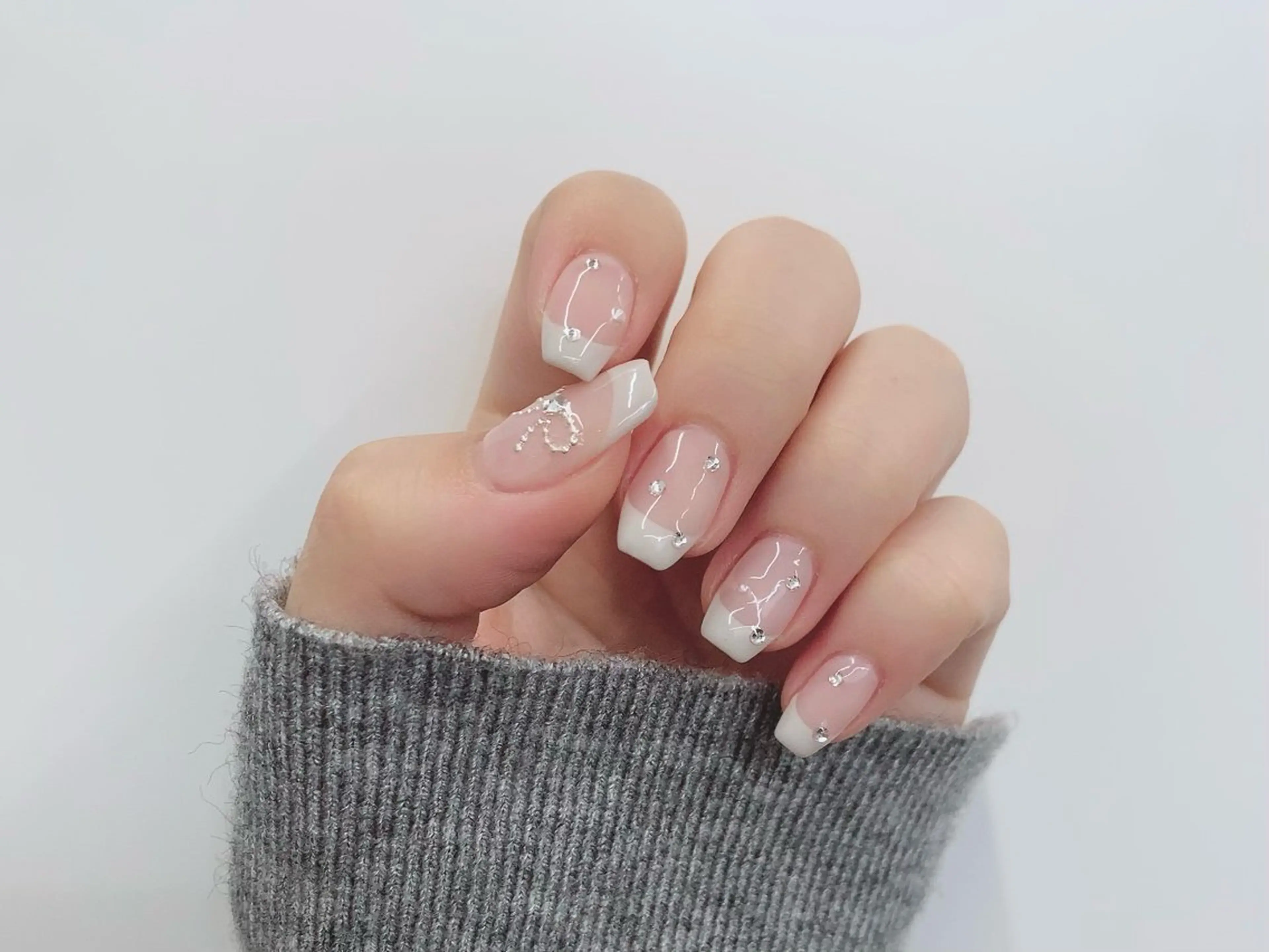 ネイル 【LILY】 ainaのネイルデザイン