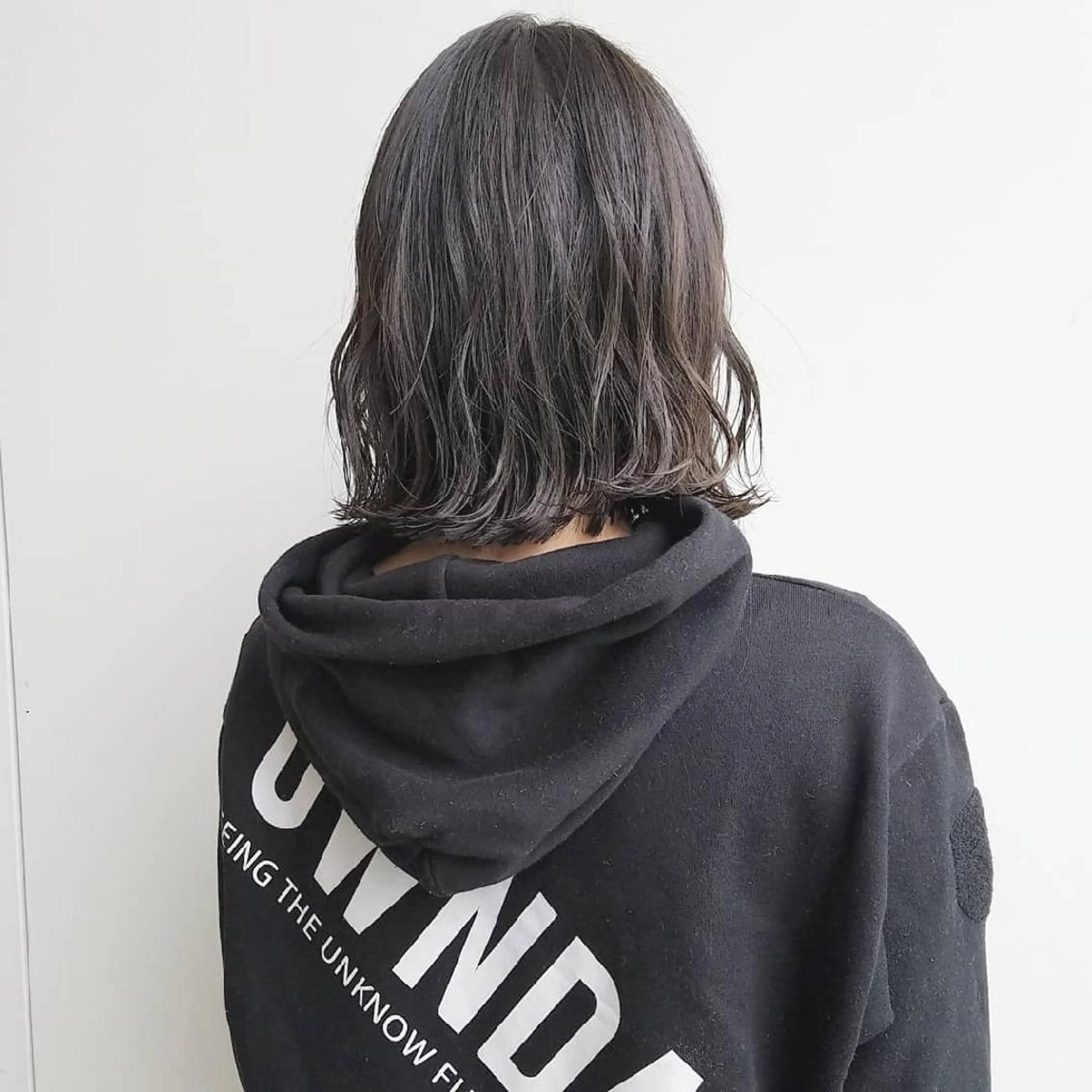 ミディアム カラー 透明感カラー iplus✴ まつげ、眉毛、耳つぼのマツエク・マツパデザイン