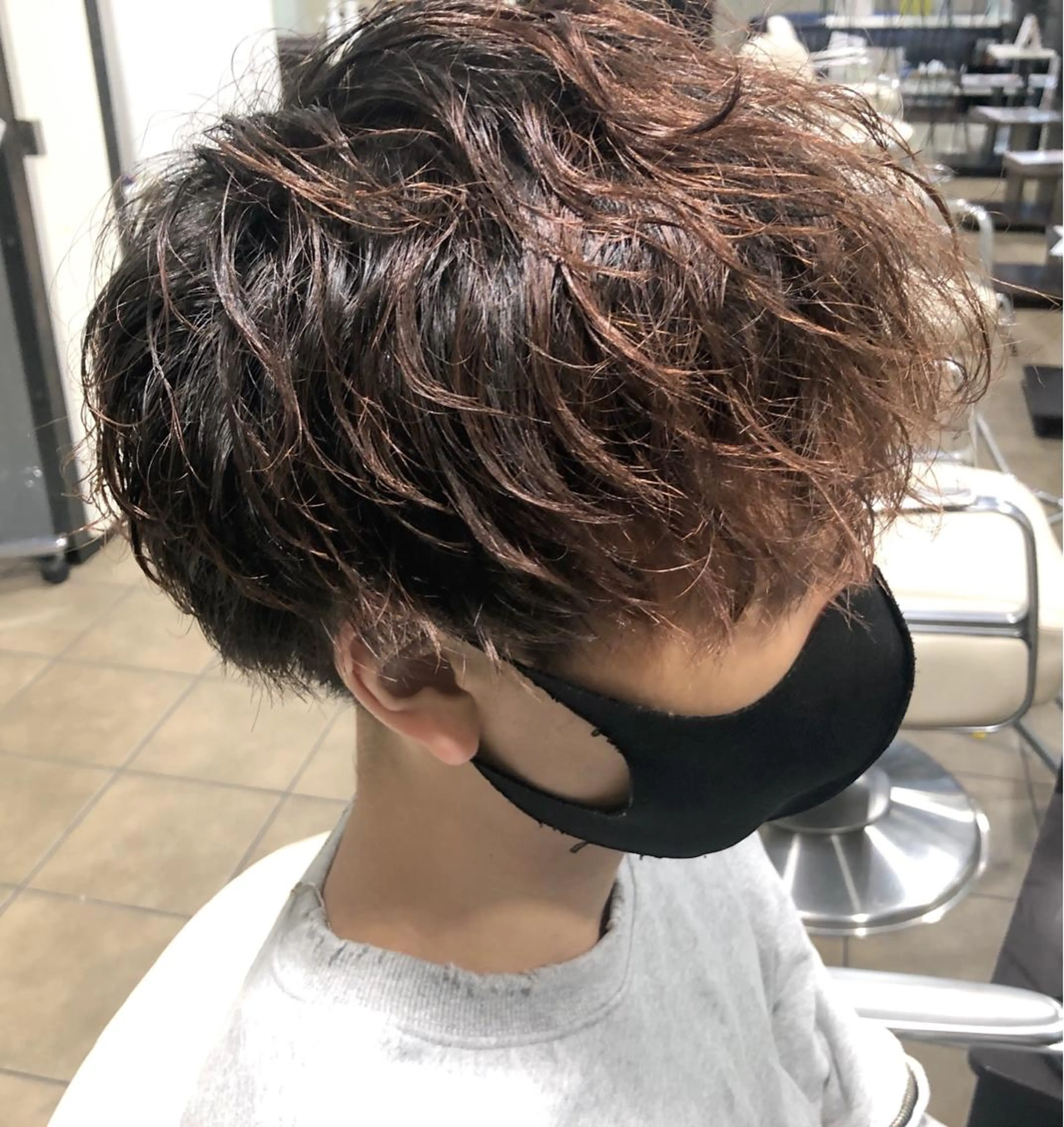 パーマ メンズ メンズパーマ メンズスパイラルパーマ スパイラルパーマ メンズ レイヤー ウルフ 弓木啓輔のヘアスタイル