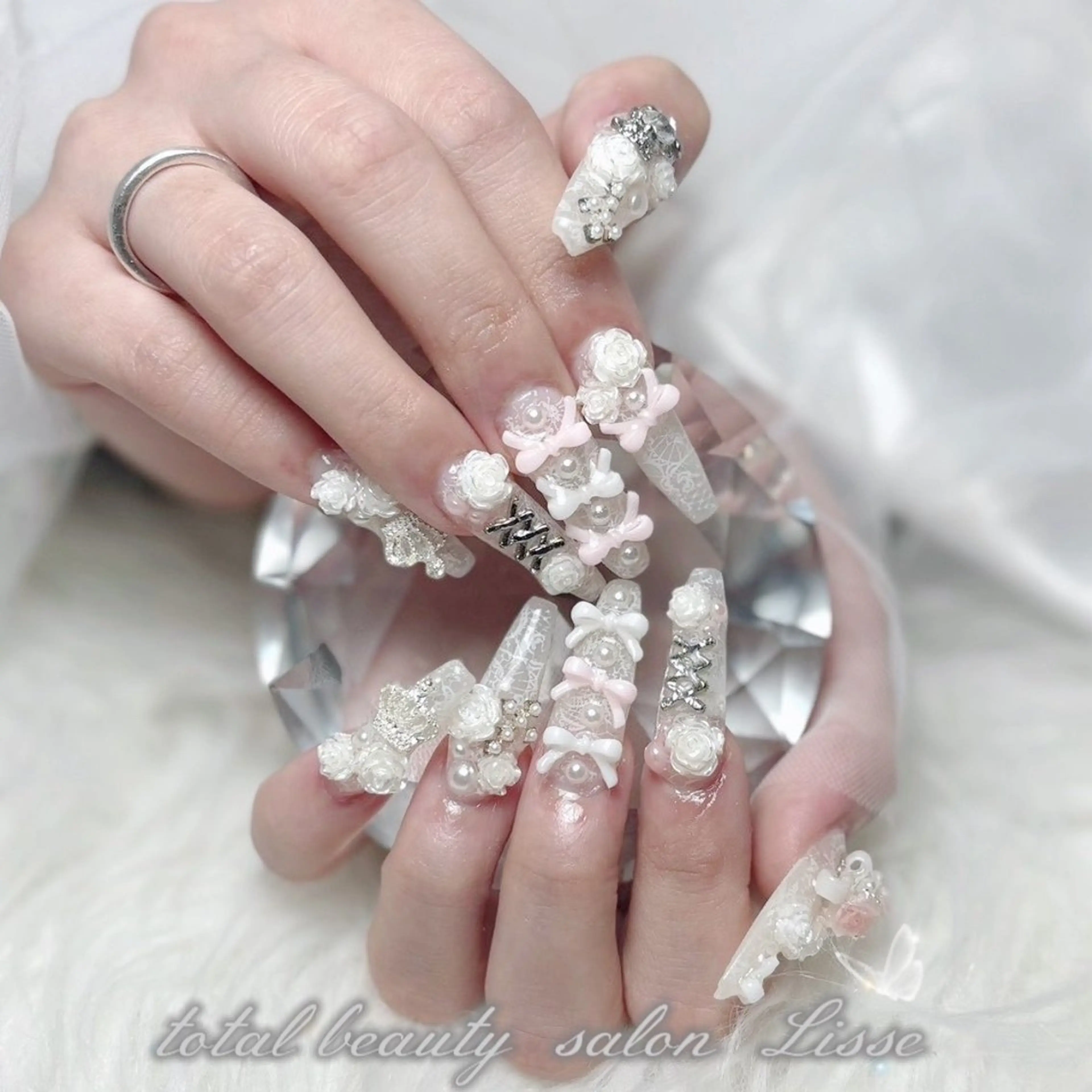 ネイル ハンドネイル totalbeautysalonLisse所属・Lisse ネイル/ 脱毛/アイブロウのネイルデザイン