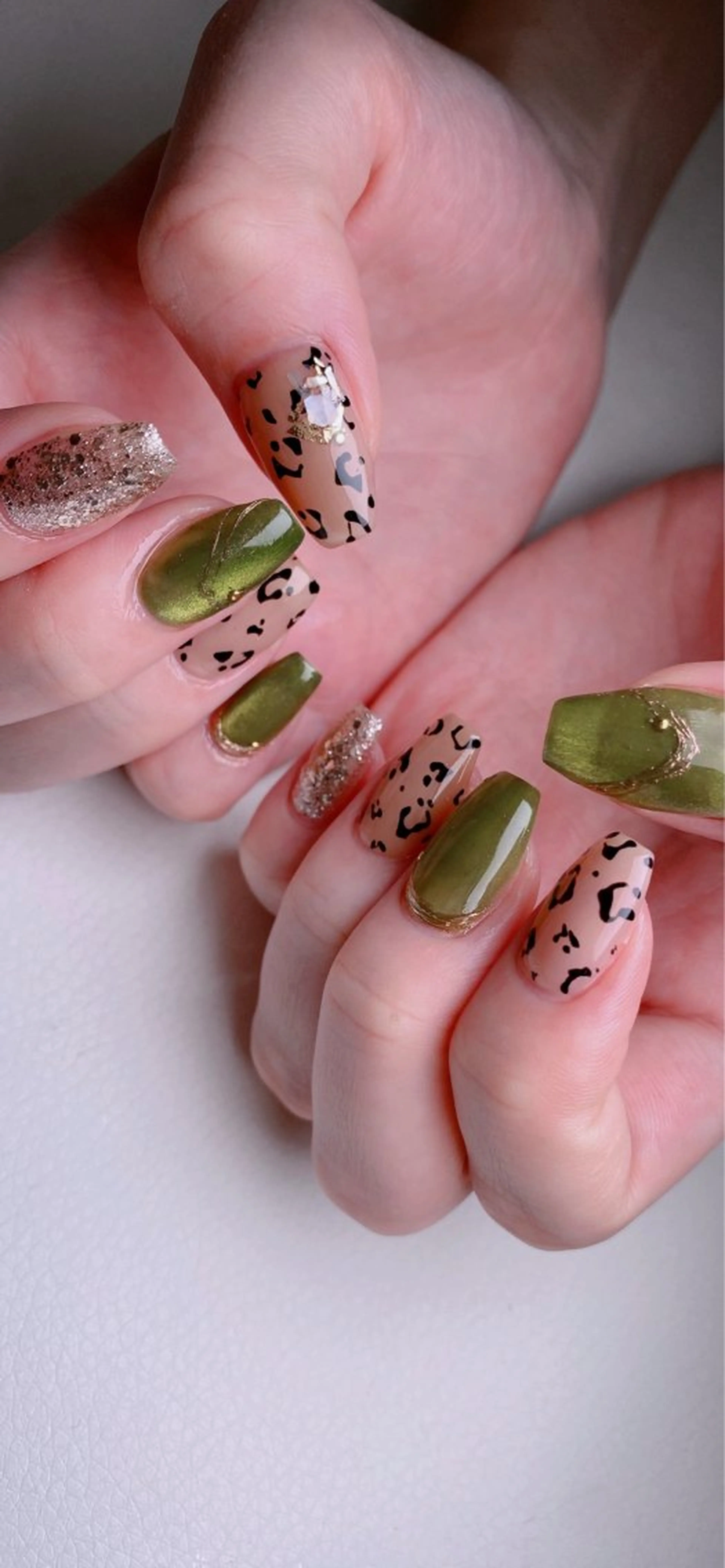 ネイル JINI NAIL所属・ジニ ネイルのネイルデザイン