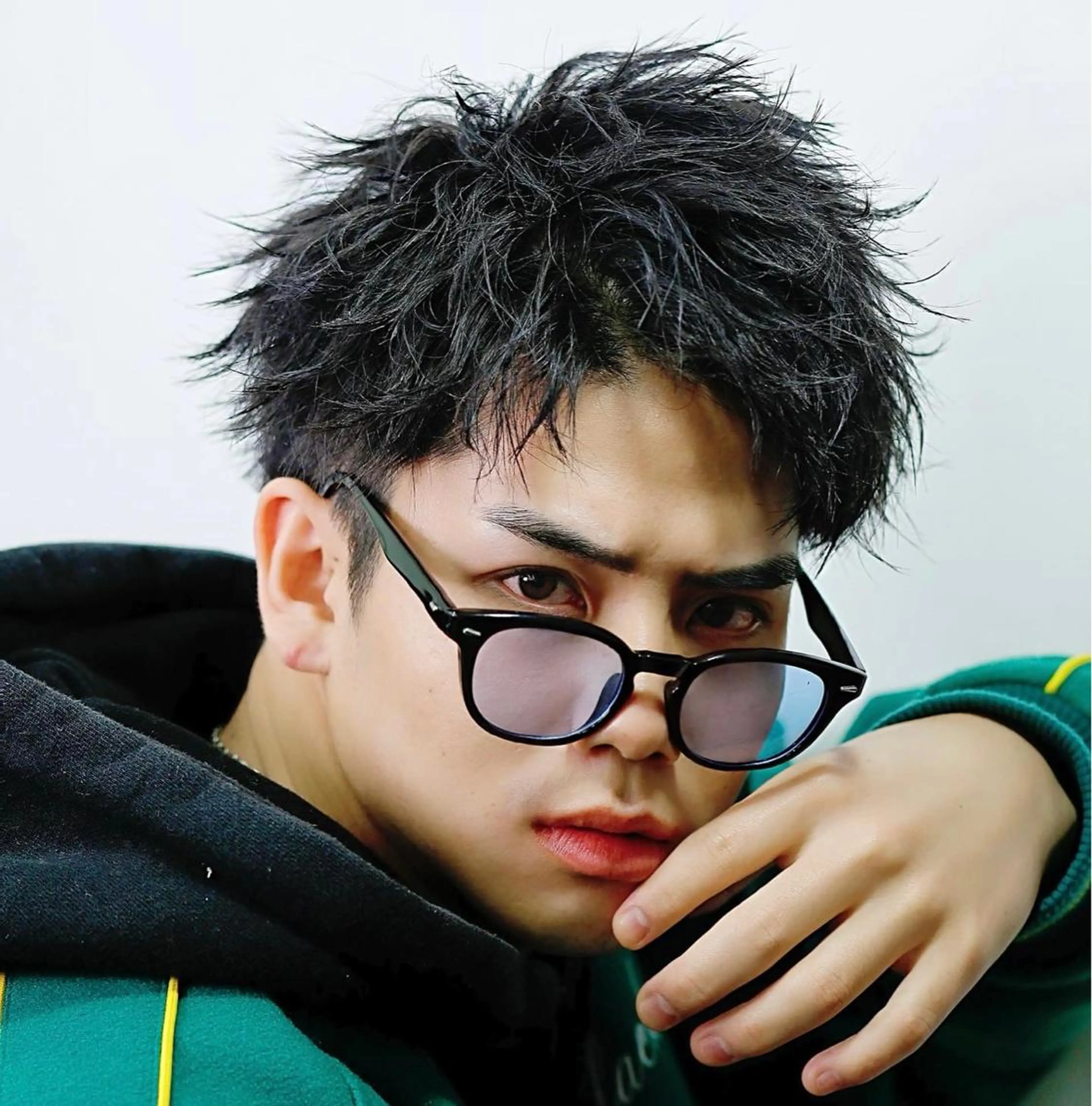 【新規様限定激安クーポン❗️人気No. 1骨格似合わせメンズカット＋オーダーメイドメイドパーマ❗️【ツイスト】の写真