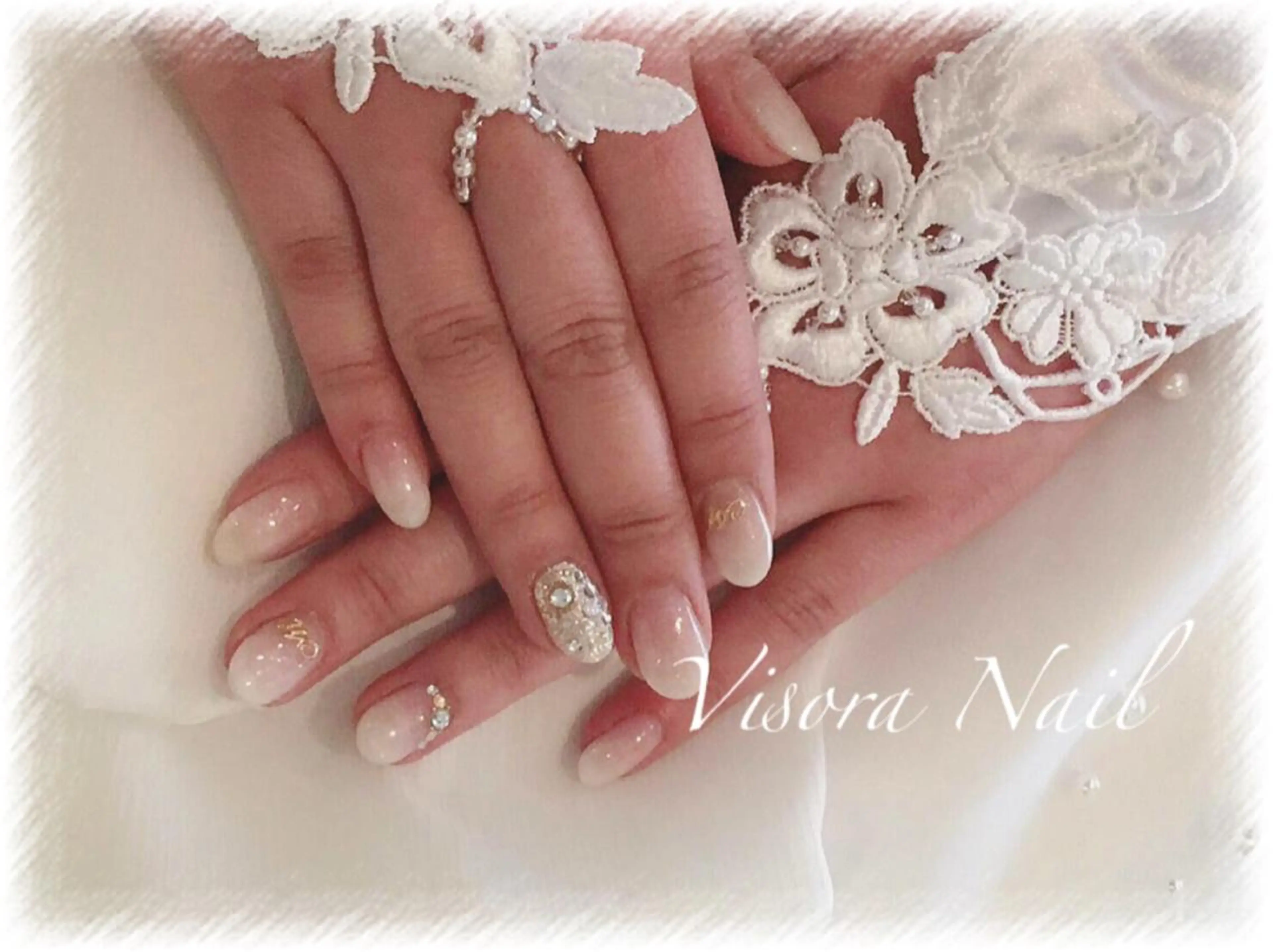 ネイル ブライダルネイル 美SORA ～ｳﾞｨｿﾗ～のネイルデザイン