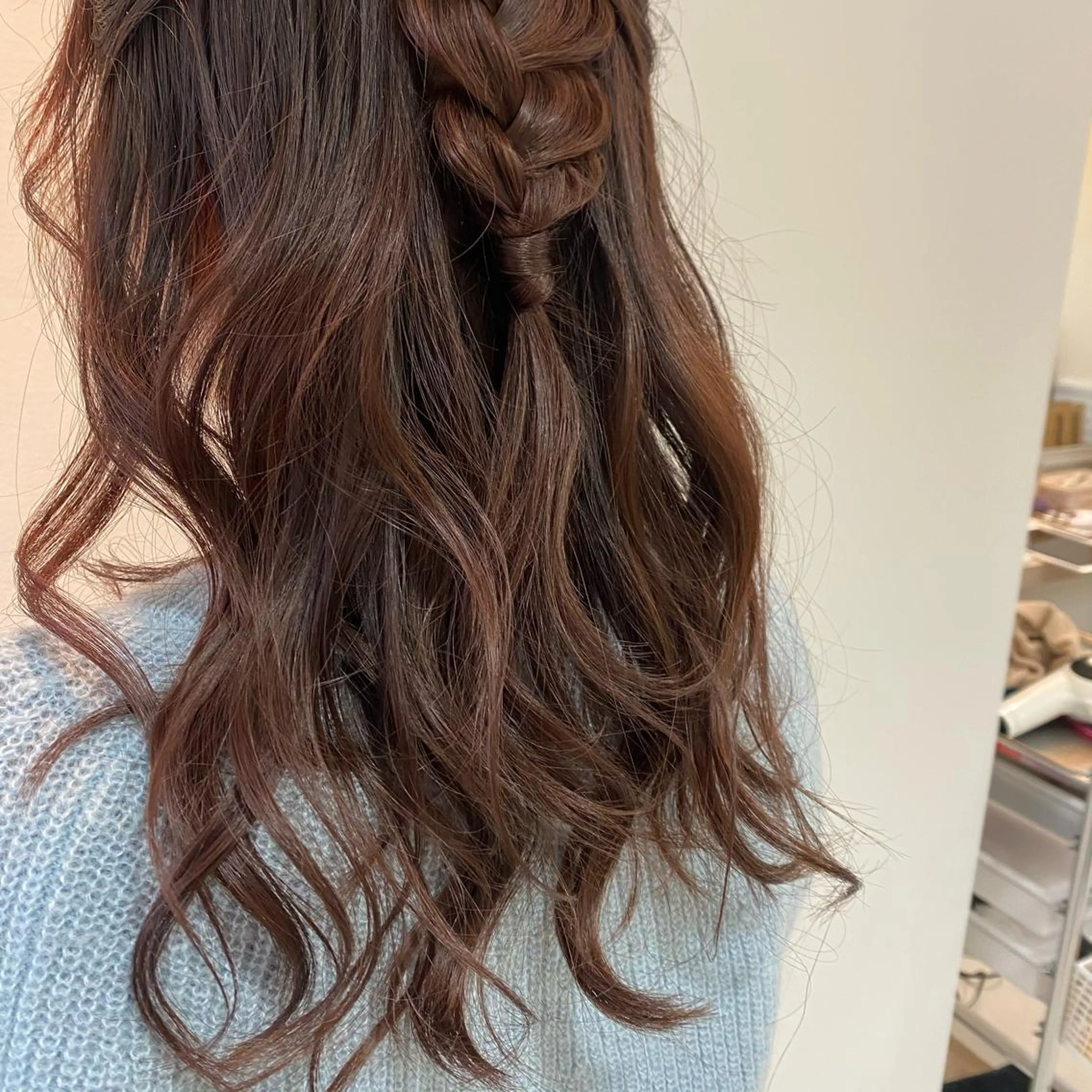 ロング ハヤシ ルカのヘアスタイル