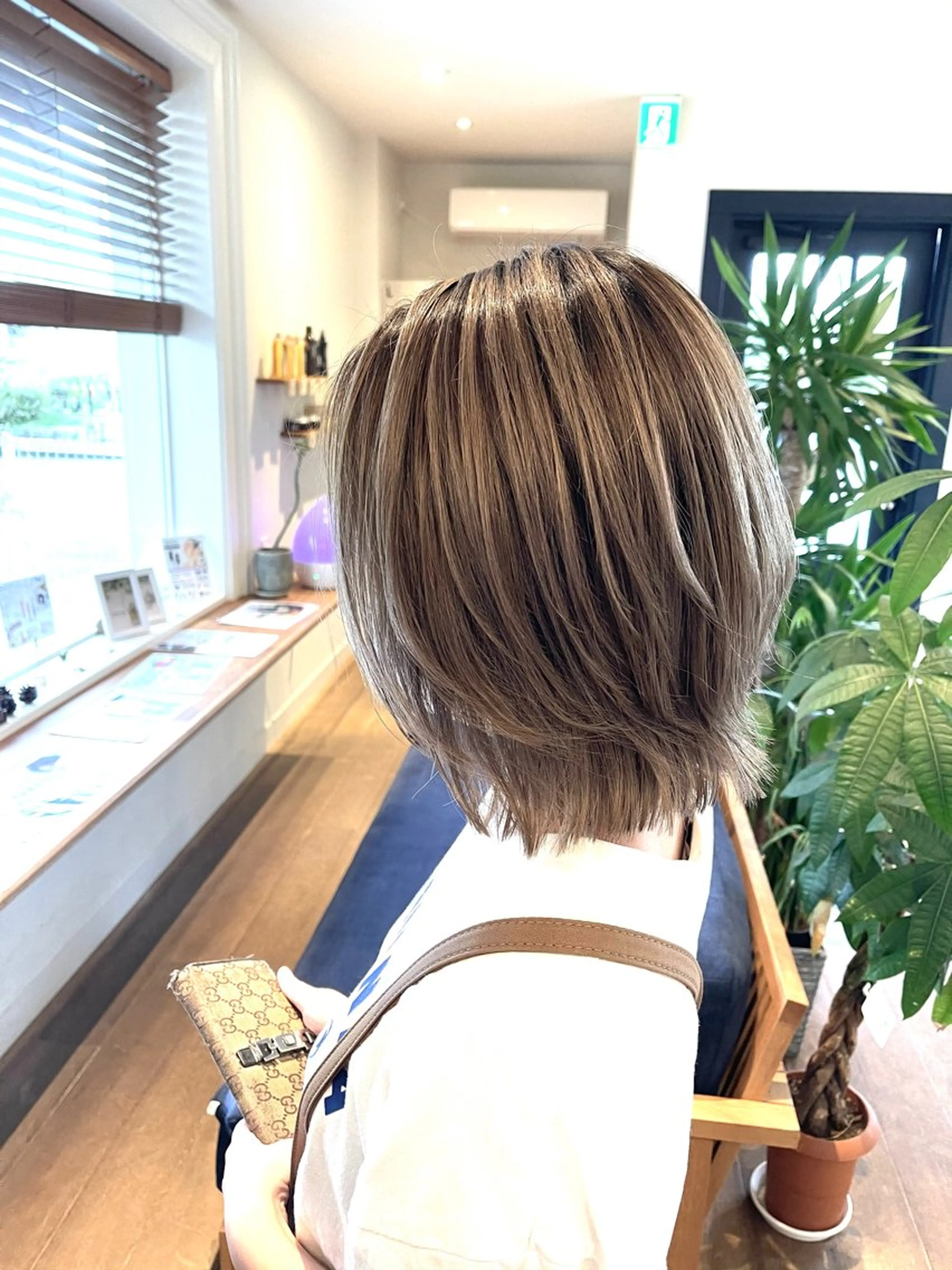 ミディアム 秋元 直人のヘアスタイル