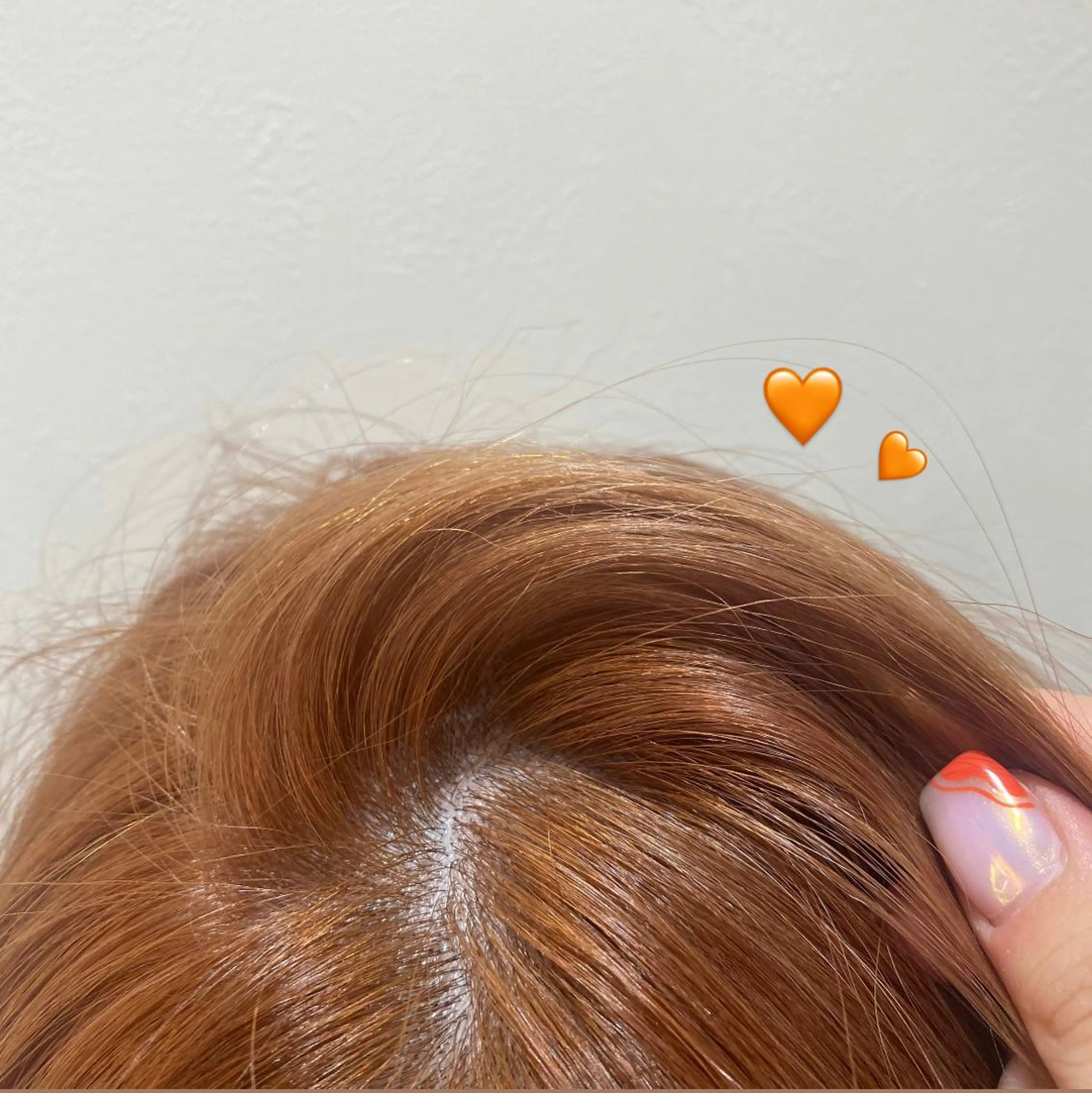 カラー 長田 唯のヘアスタイル