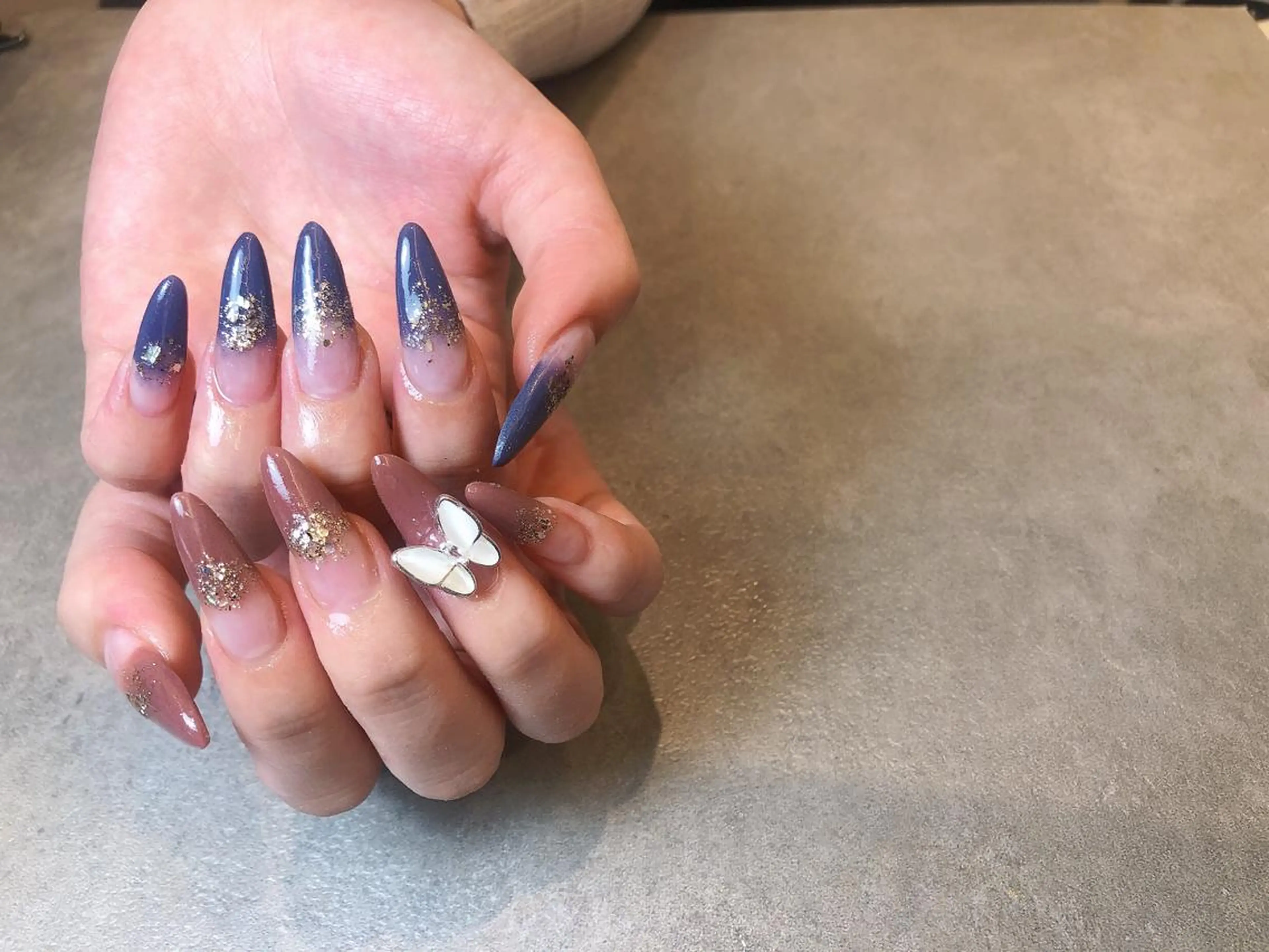 ネイル nailstudio ′ecole所属・nailstudio ′ecoleのネイルデザイン