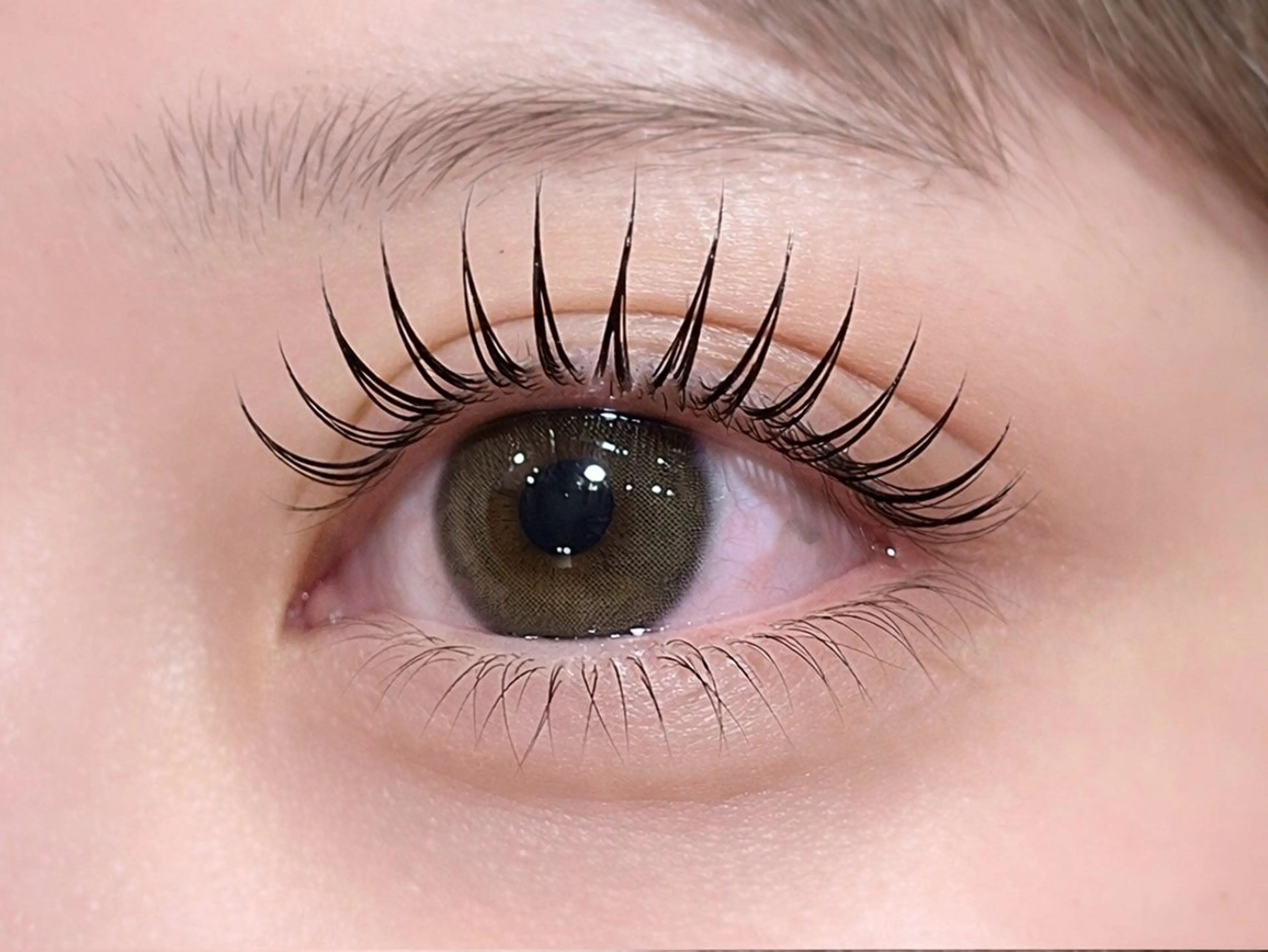 パリジェンヌラッシュリフトの写真