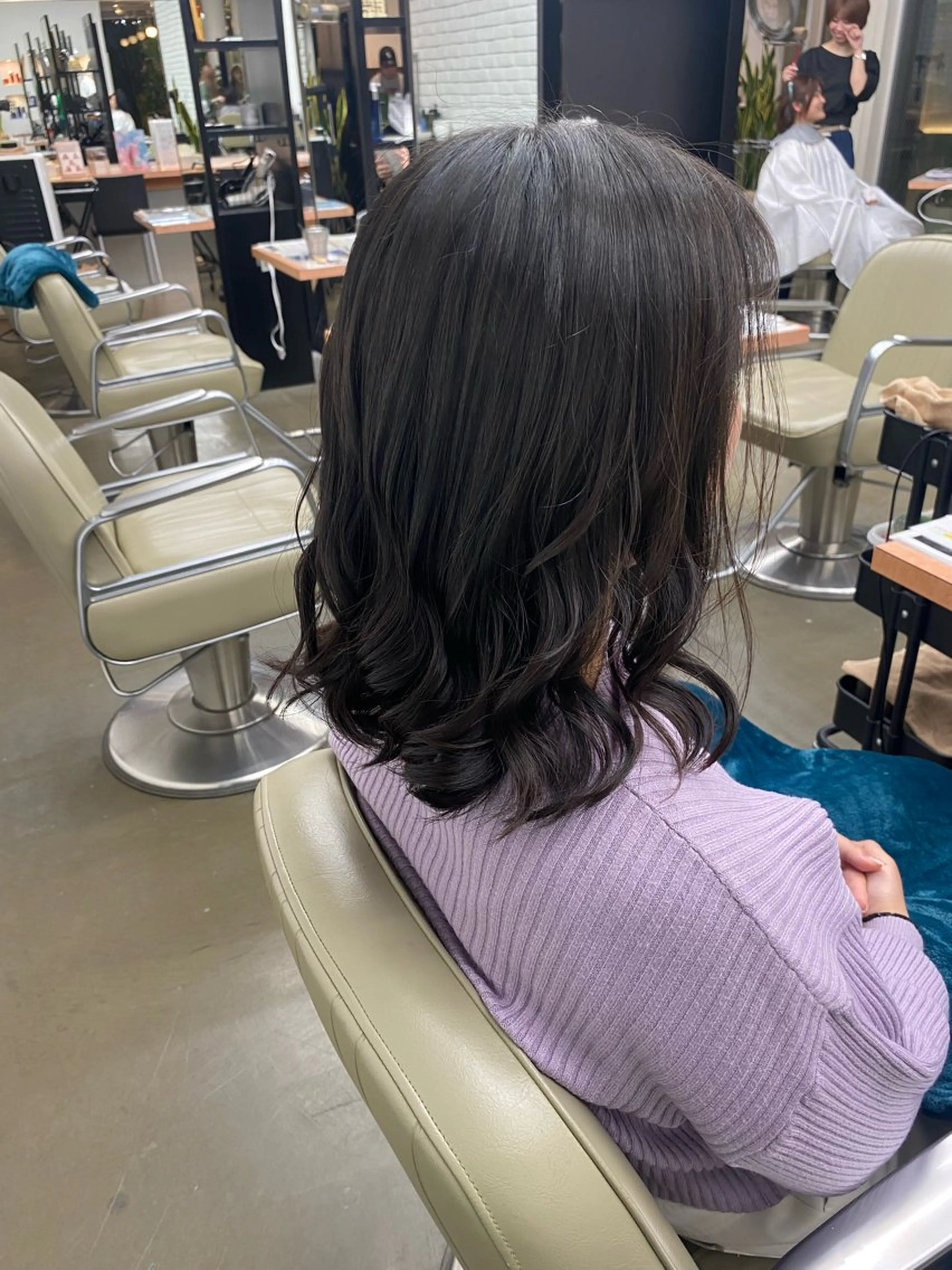 セミロング ヘアアレンジ DIFINOaoyama所属・🎧ayaka/ボブ /透明感カラー🩵のヘアスタイル