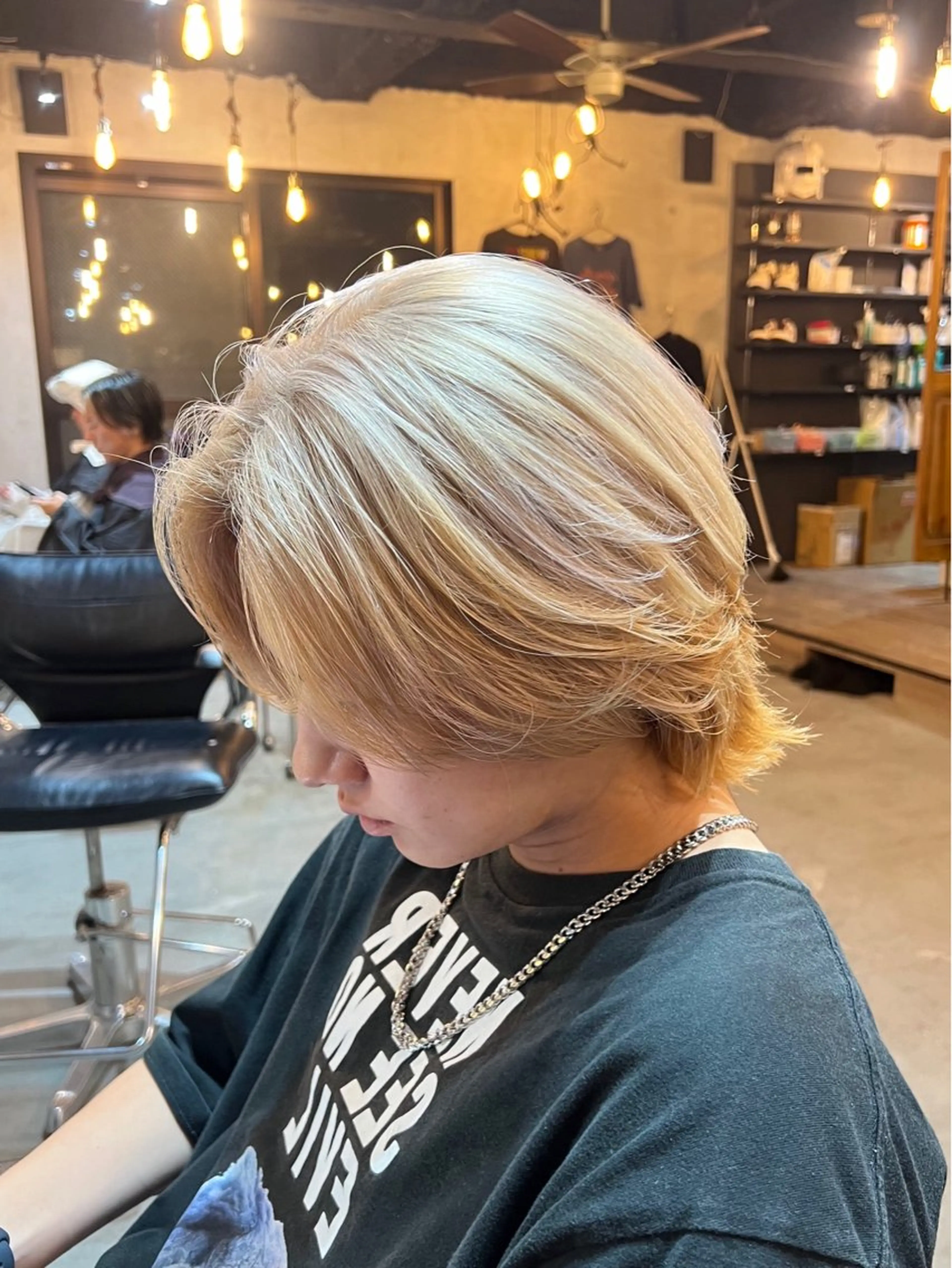 ミディアム カラー メンズ カット ヘアカラー センターパート職人 店長/TSUBASAのヘアスタイル