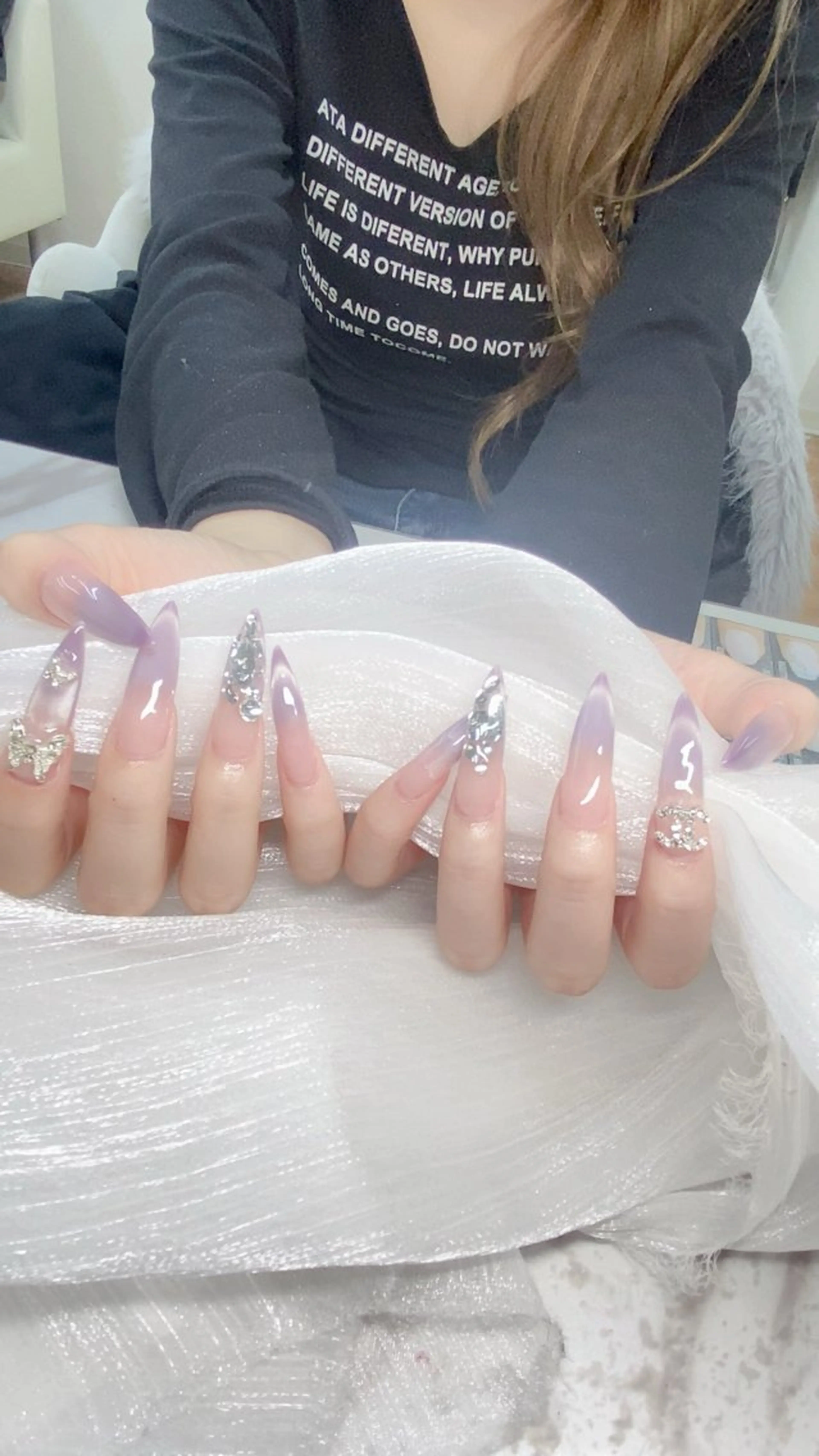 ネイル フレンチネイル グラデーション マグネットネイル ニュアンスネイル オフィスネイル ハンドネイル ハンドケア mika hara_nailのネイルデザイン