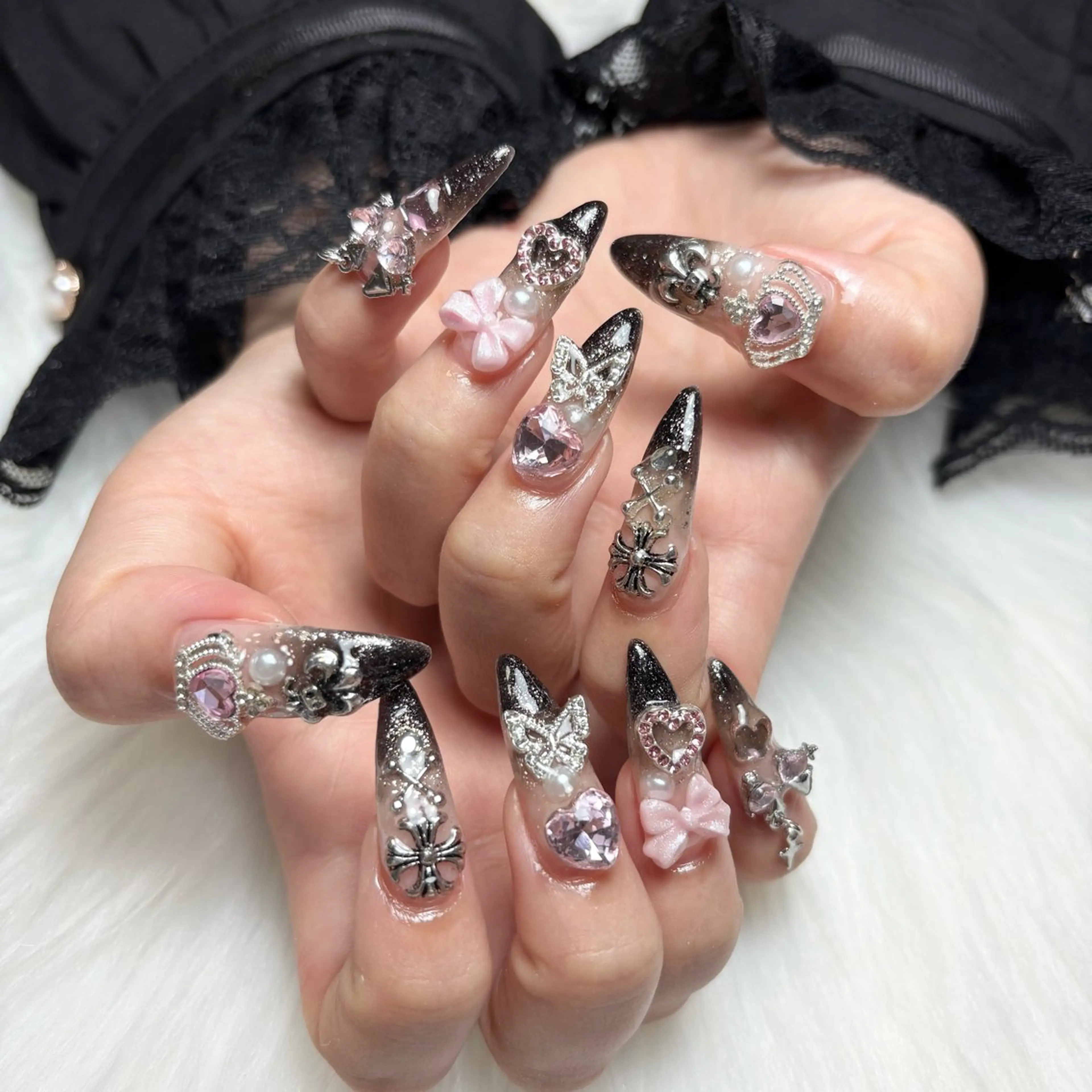 🦊❤️‍🔥お持ち込みデザインコース💅💎デザインやり放題・パーツ付け放題♡当店他店ジェルオフ無料の写真