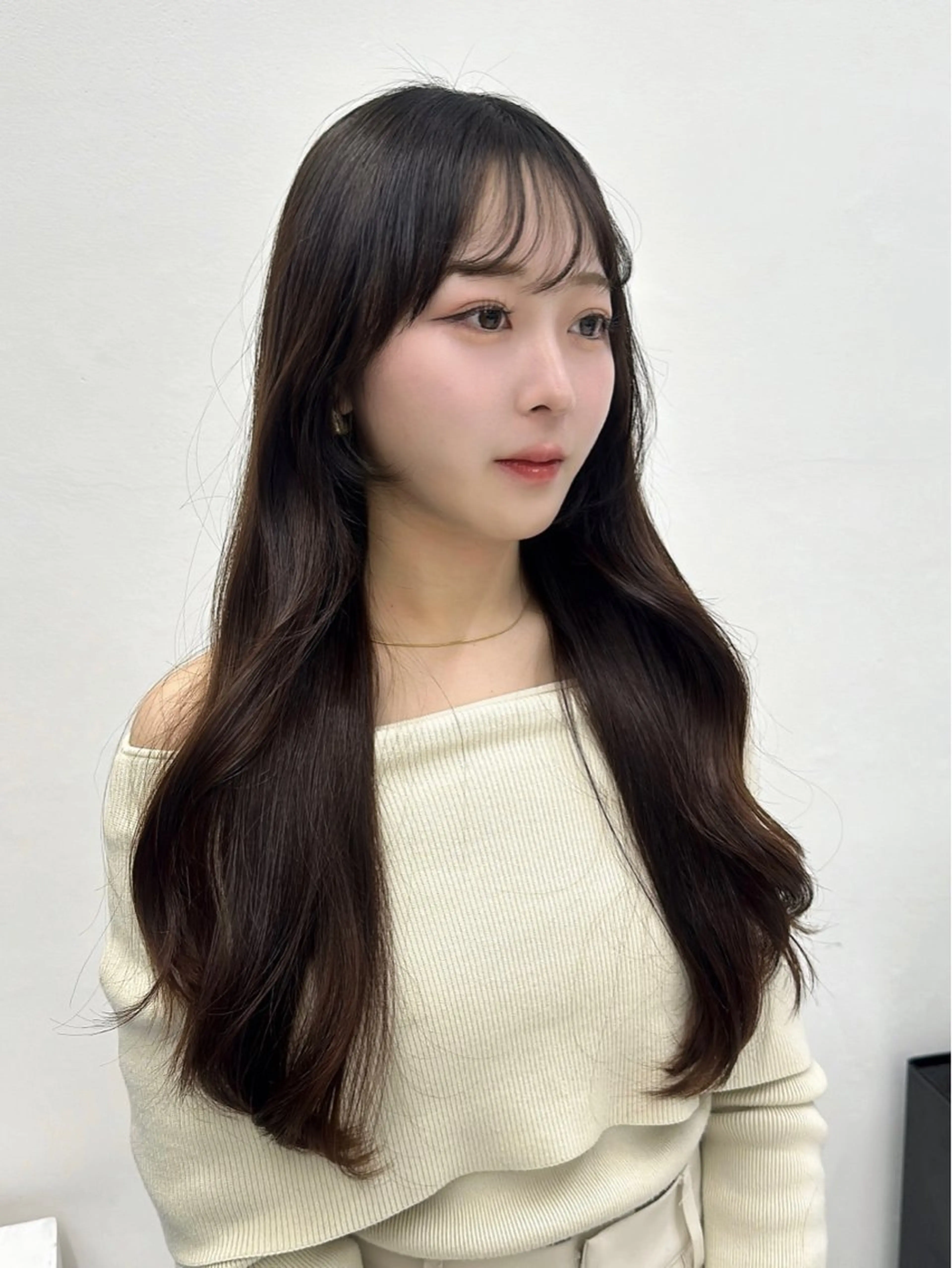 ロング カラー 顔周りカット 小顔カット カット ヘアカラー 🎀ツヤ髪/韓国 ヘアミカ🎀のヘアスタイル