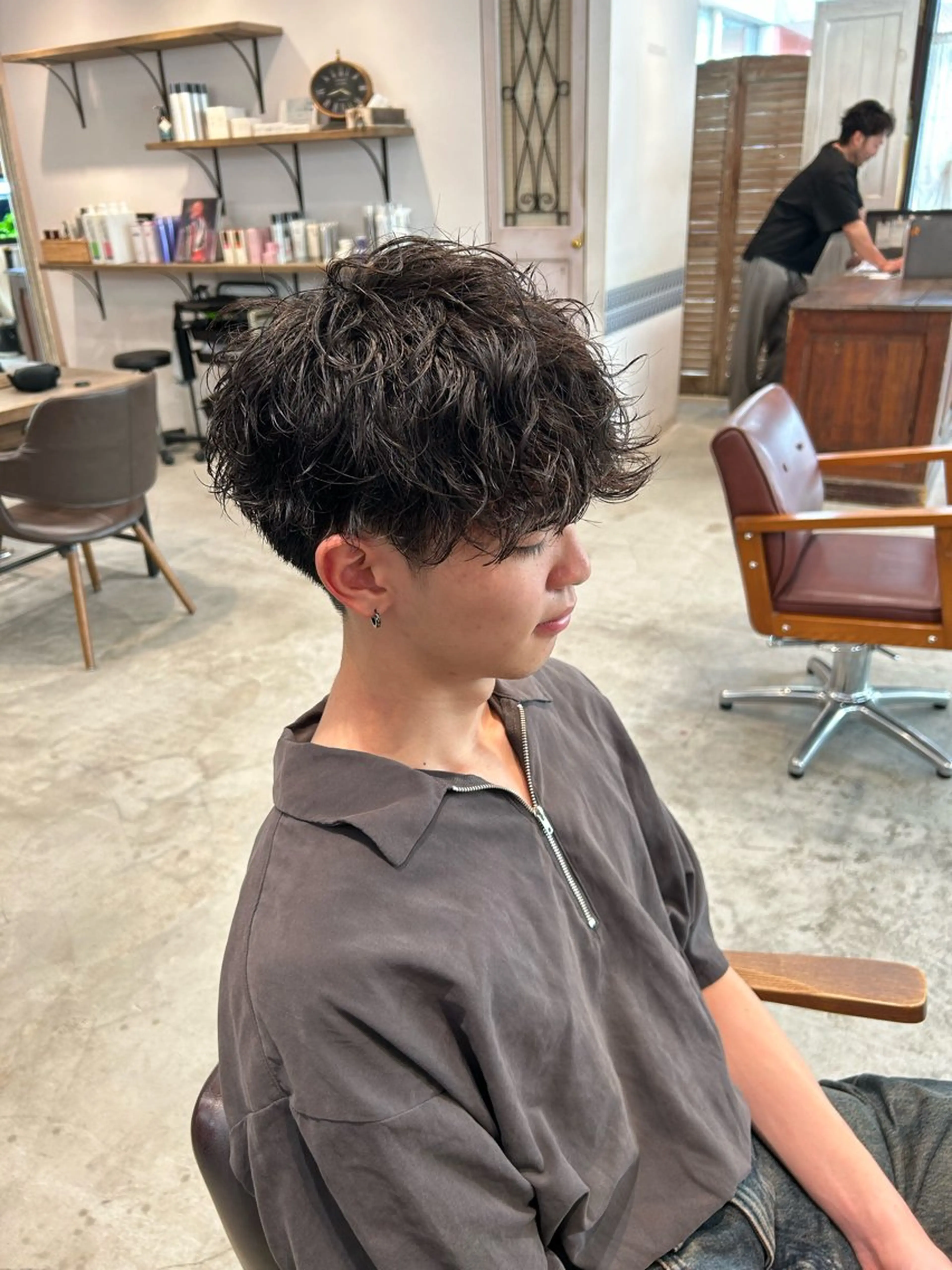 メンズ メンズパーマ スパイキーショート メンズツイストパーマ 波巻きパーマ ツイストパーマ ツイスパ/波巻き対応 メンズ特化　石川愛理のヘアスタイル