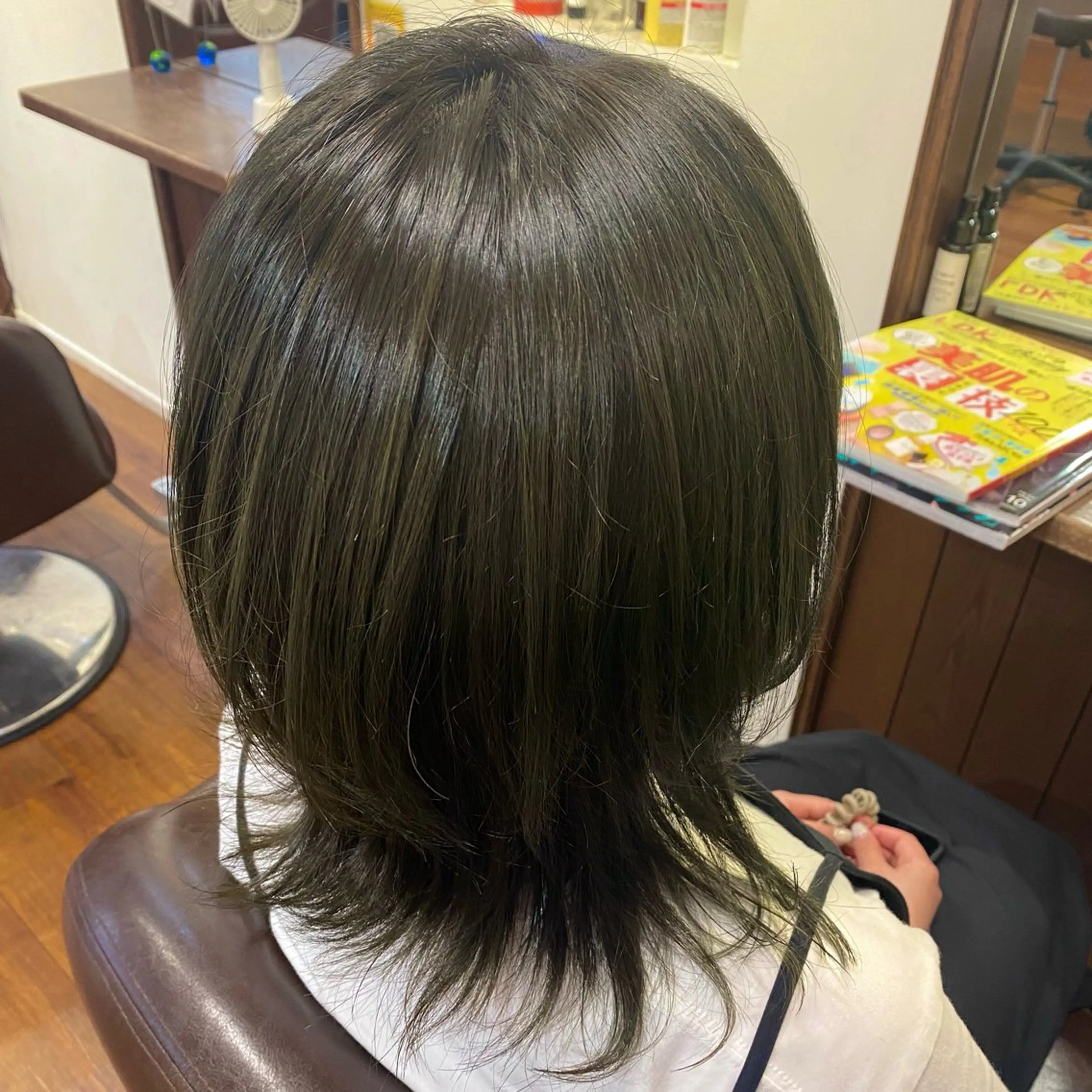 ミディアム カラー ブリーチなし透明感 🕊ワダ　ユイのヘアスタイル