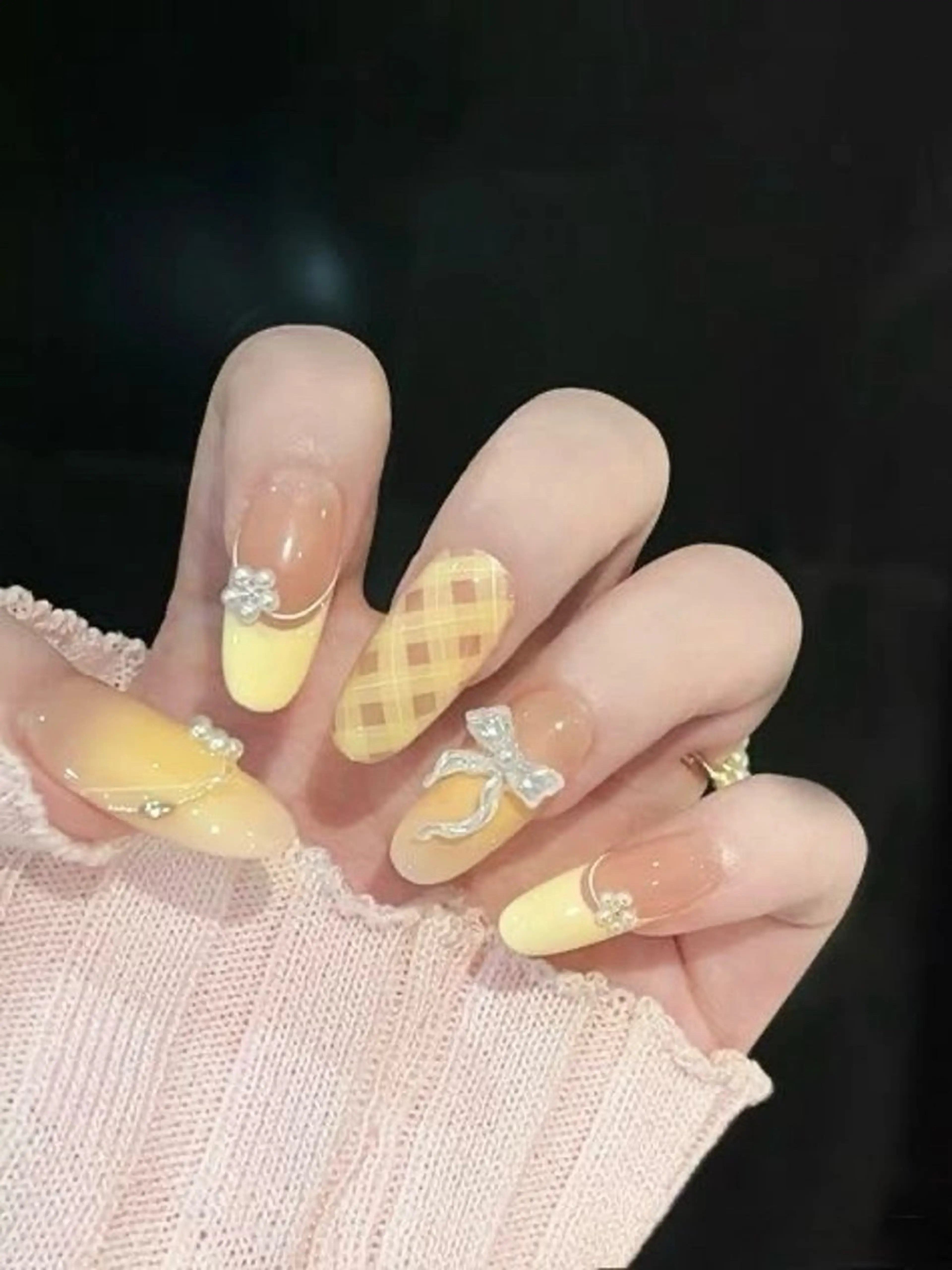 ネイル 長さ出し フレンチネイル グラデーション 卒業式 マグネットネイル MIHANA NAILのネイルデザイン