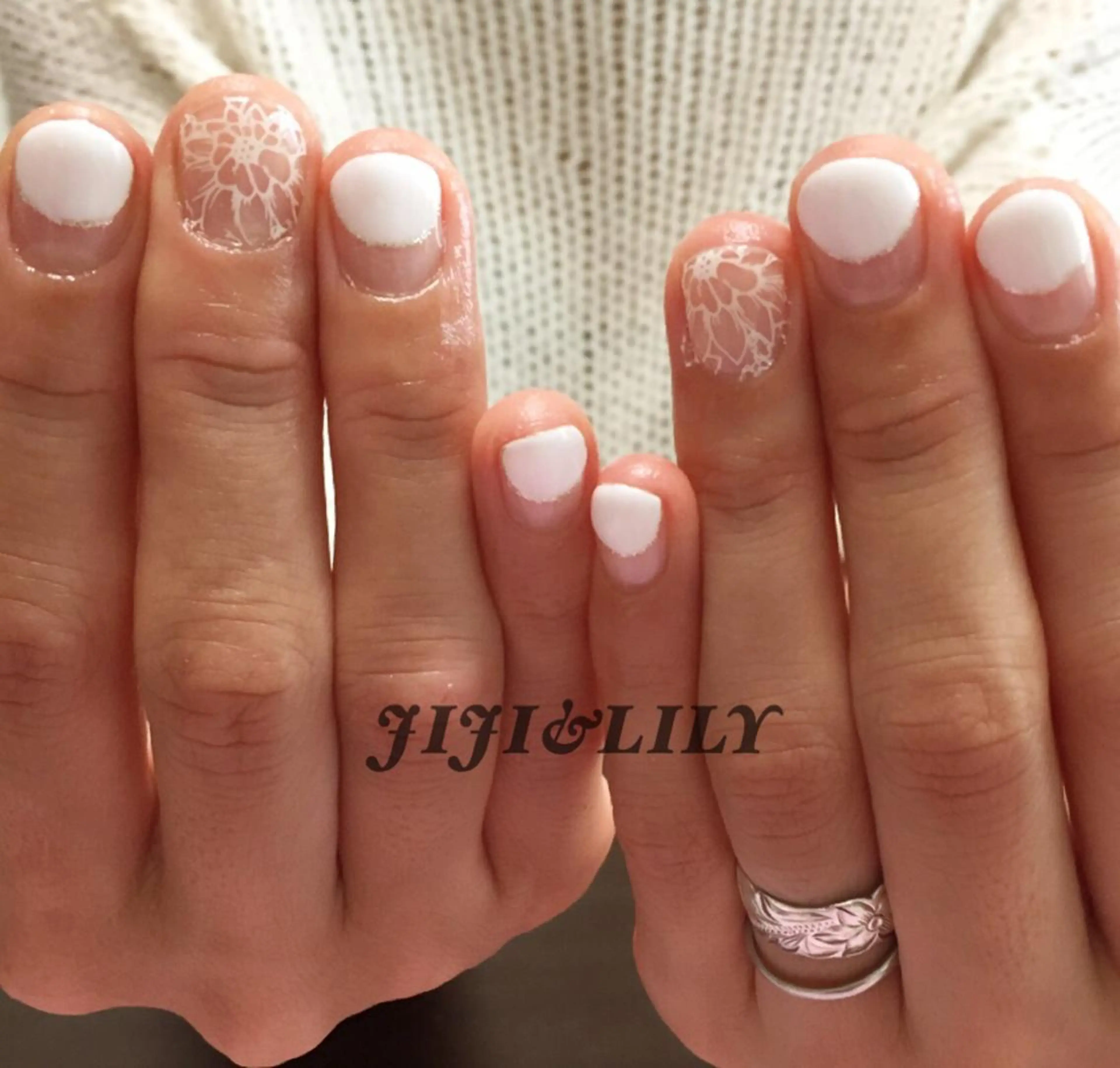 ネイル フラワーネイル フレンチネイル 豊田 圭子のネイルデザイン