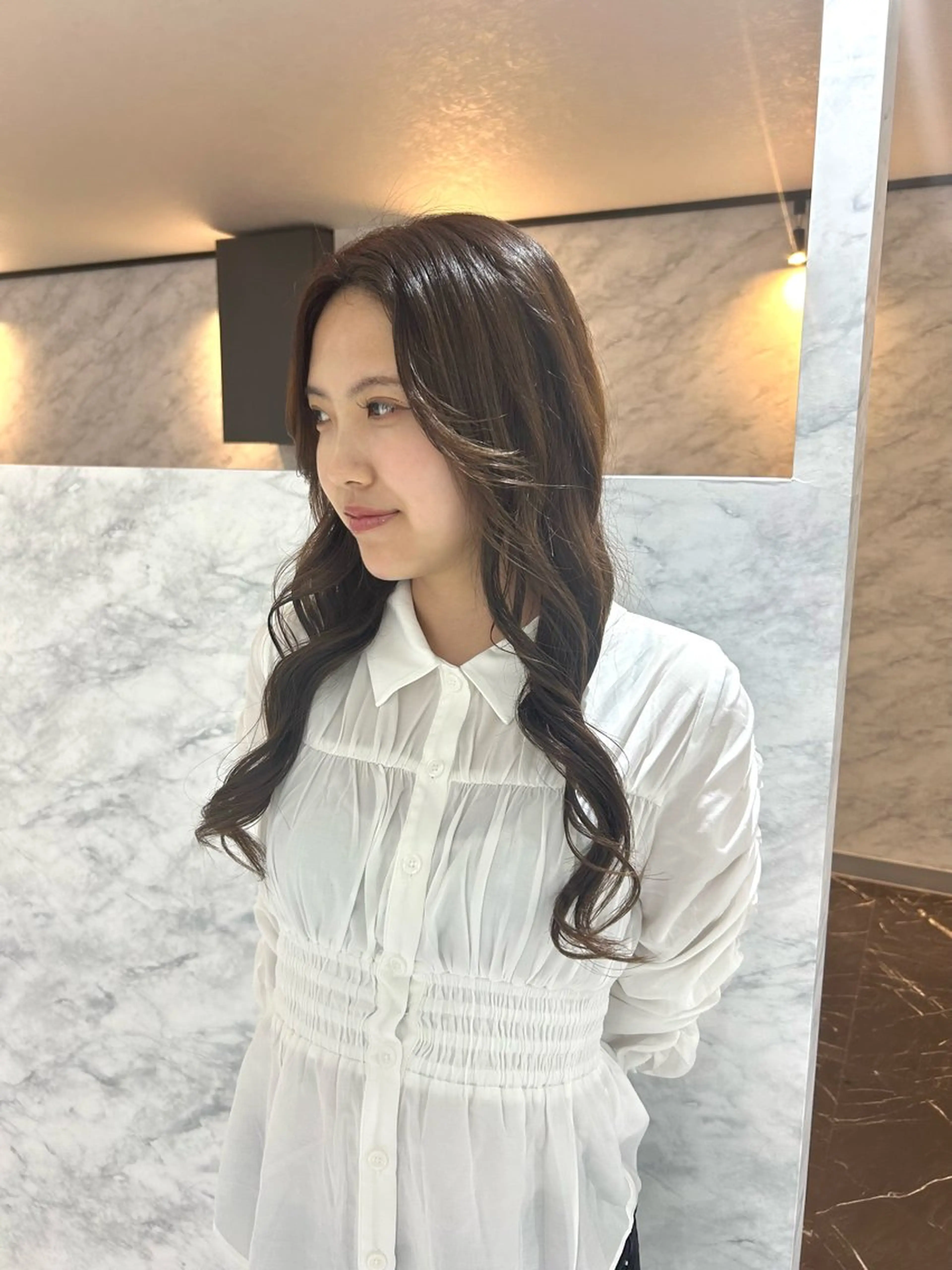 ロング カラー ヘアカラー Via  京都烏丸所属・ブロンド/ハイトーン /レイヤー/りなのヘアスタイル