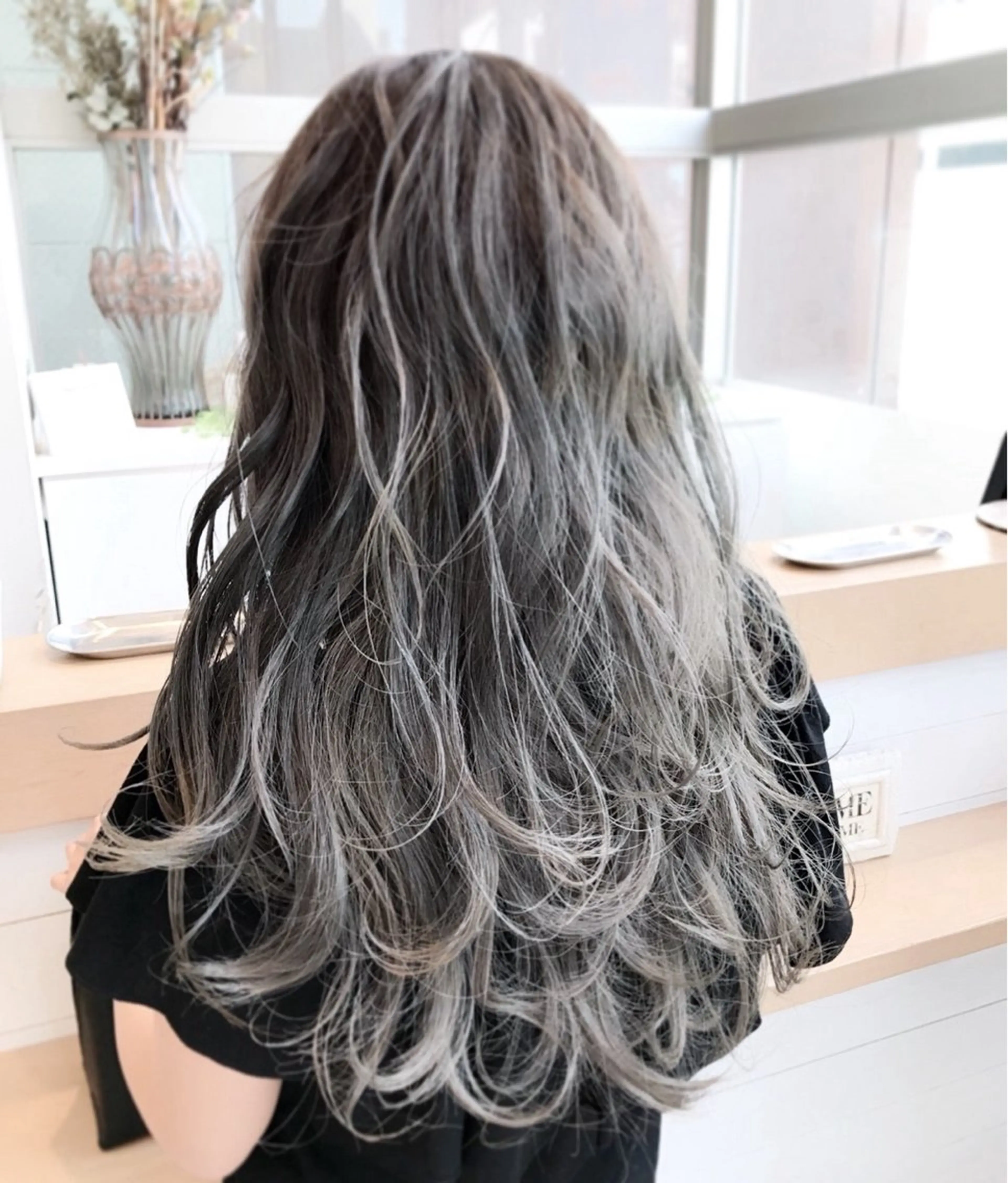 ロング カラー ヘアアレンジ 齋藤 艶珠のヘアスタイル