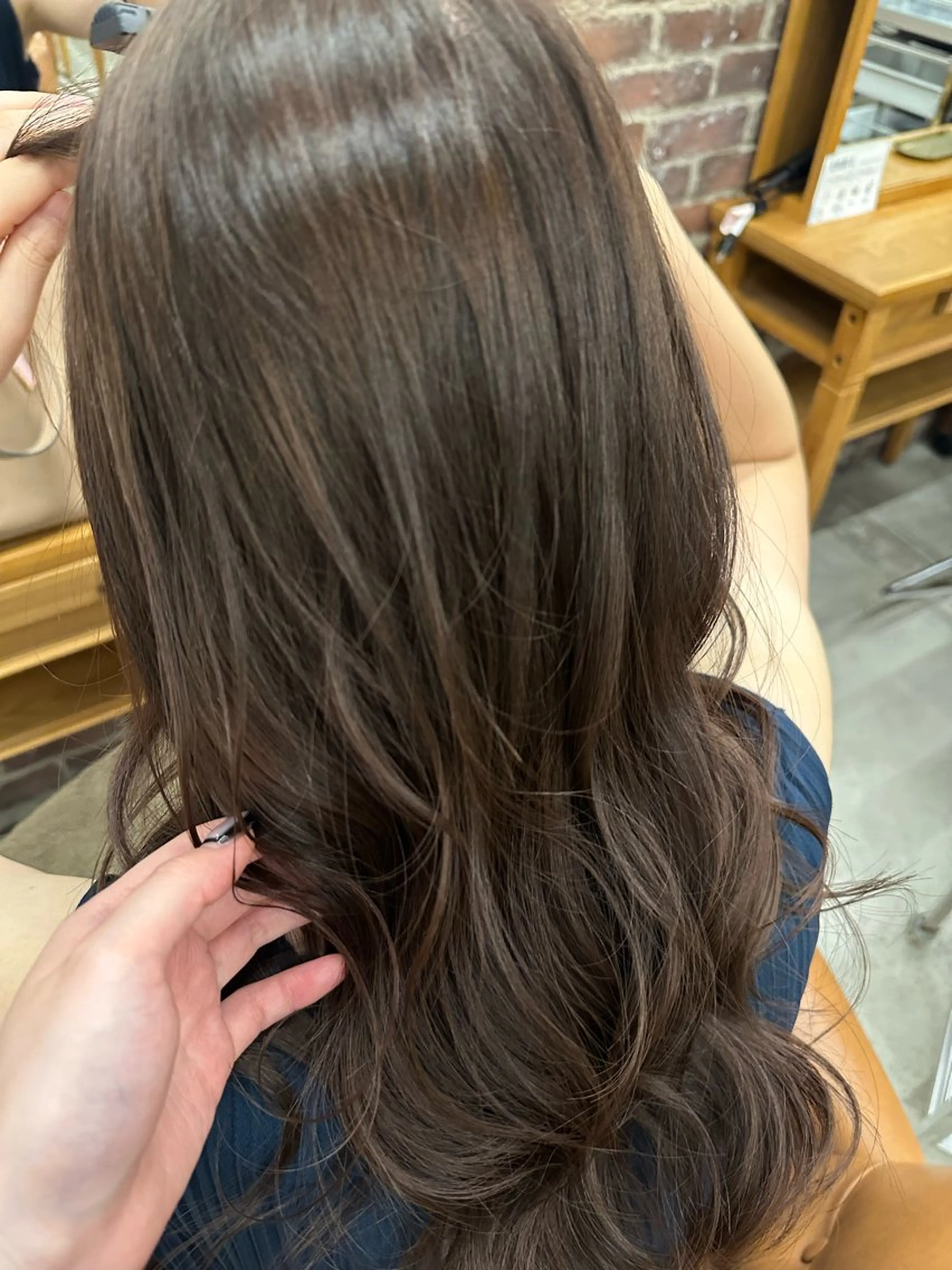 セミロング カラー 山野愛子美容室銀座所属・銀座YUKINA🌙 Wcolorのヘアスタイル