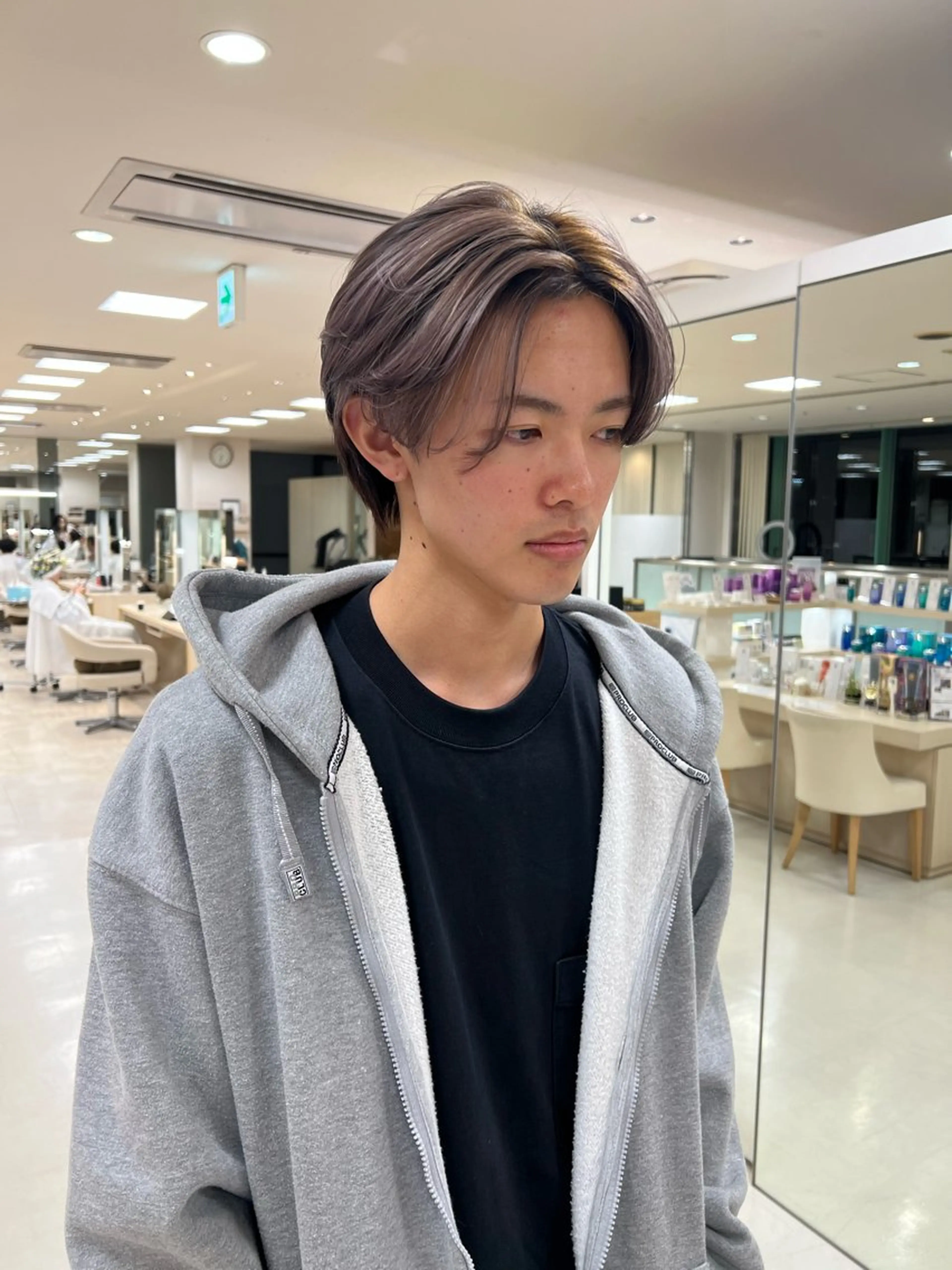 ショート カラー メンズ メンズバレイヤージュ バレイヤージュ レイヤーカット カット ヘアカラー トリートメント ヘアセット ハイトーン/ウルフ /レイヤー/坂野幸伸のヘアスタイル