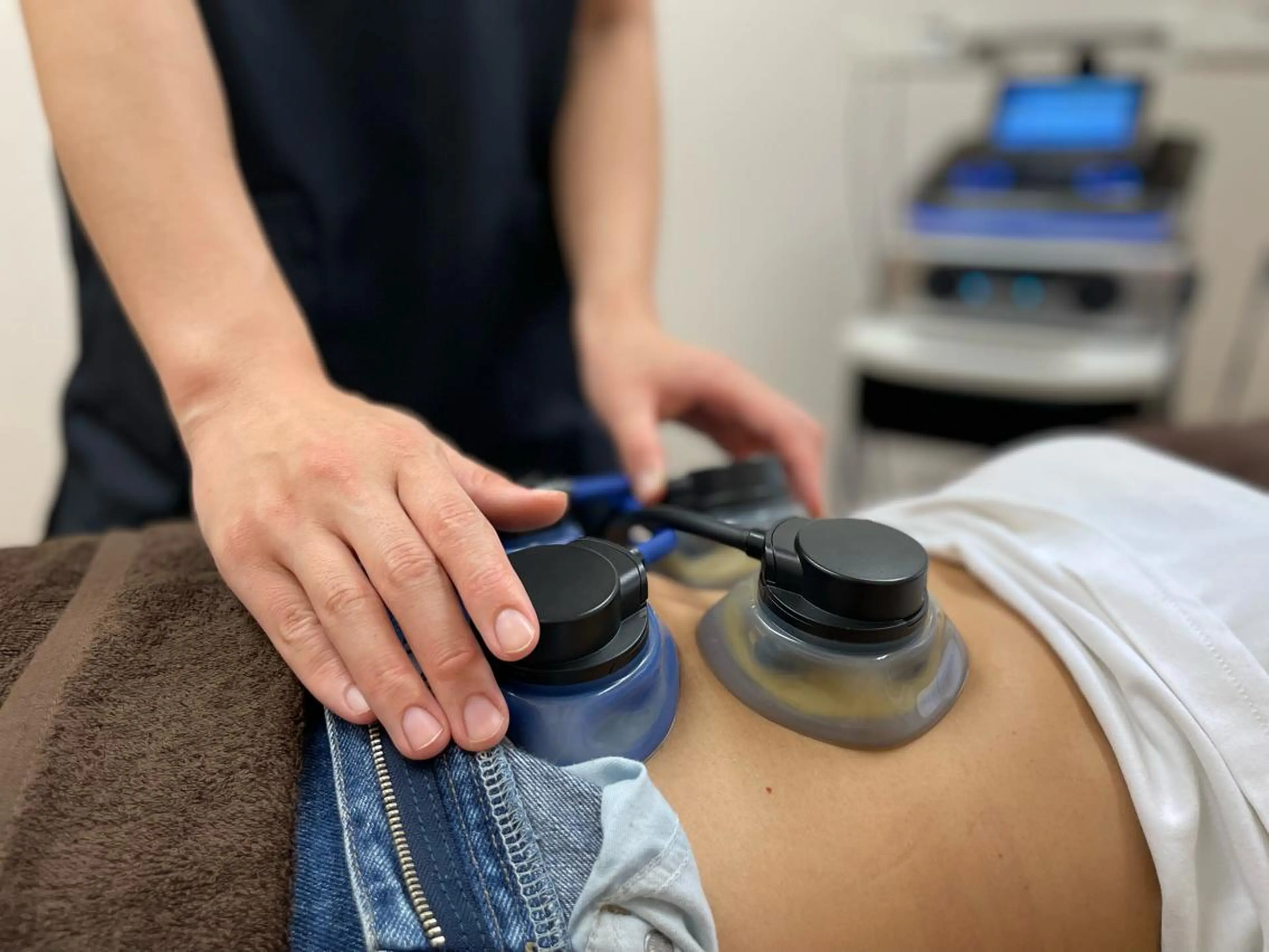 小顔・毛穴/ニキビ/ ハーブピーリング専門のエステ・リラクイメージ