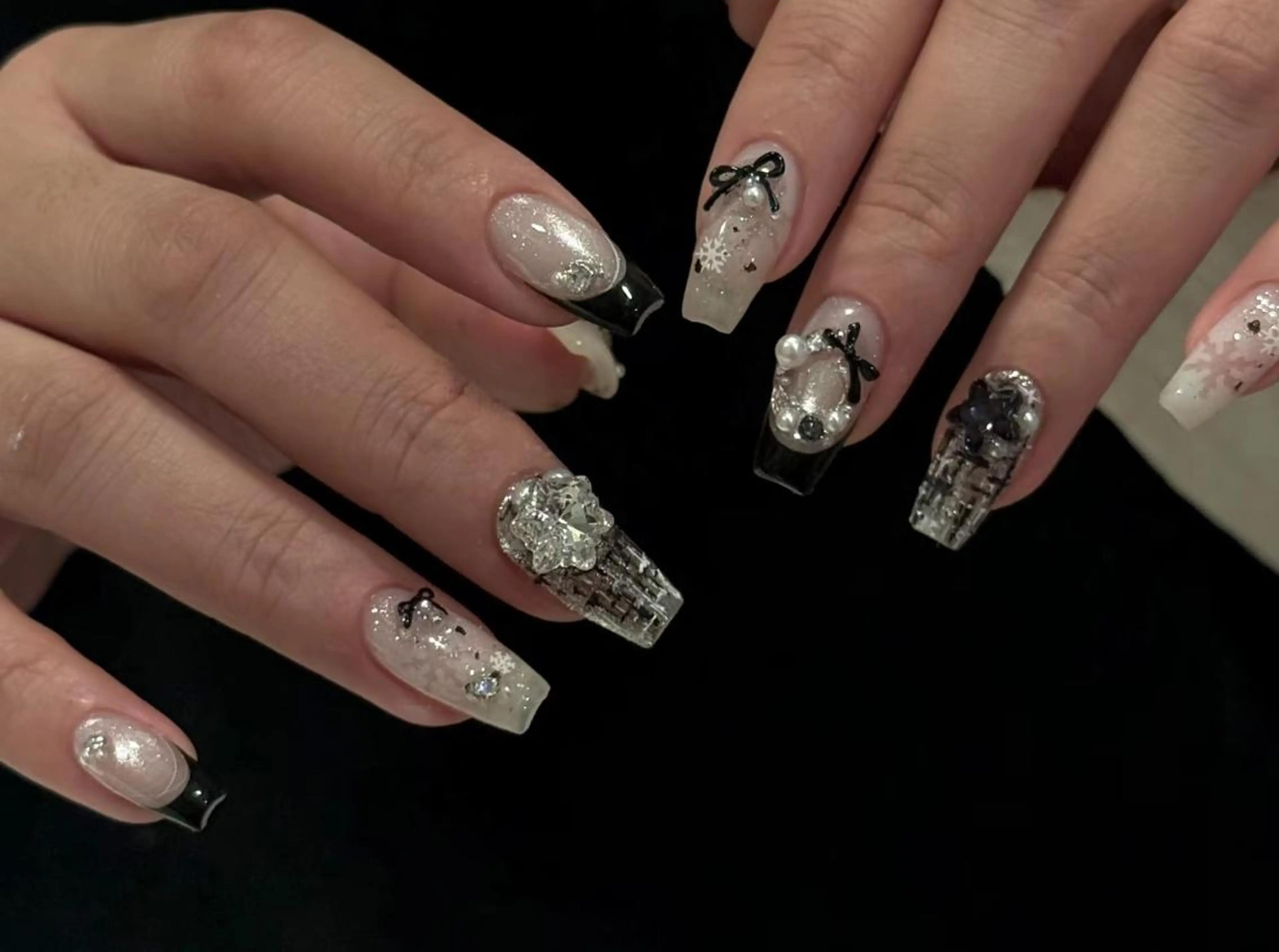 ネイル ハンドネイル エ リのネイルデザイン