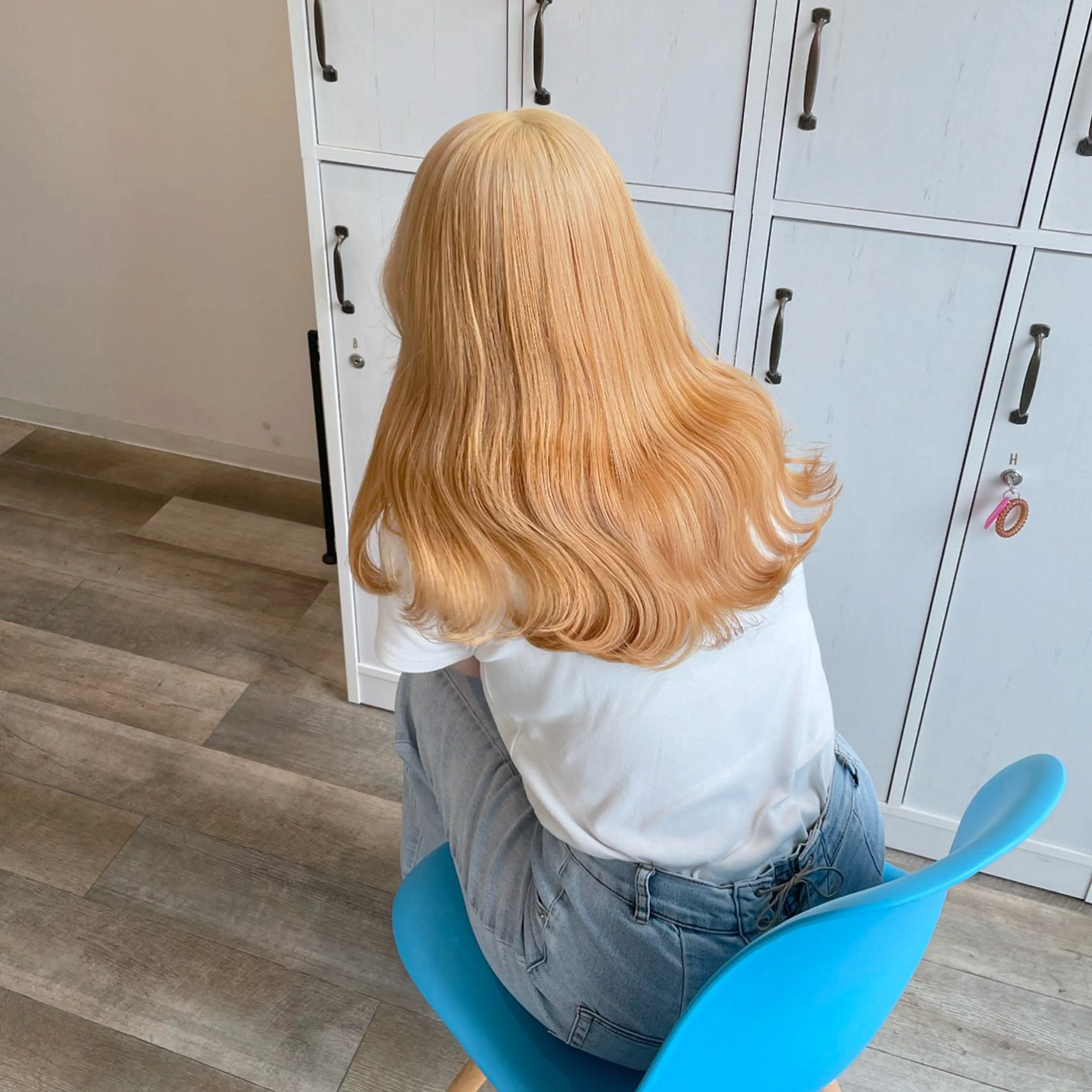 セミロング ヘアカラー トリートメント 宝塚南口徒歩2分 ルイスのヘアスタイル