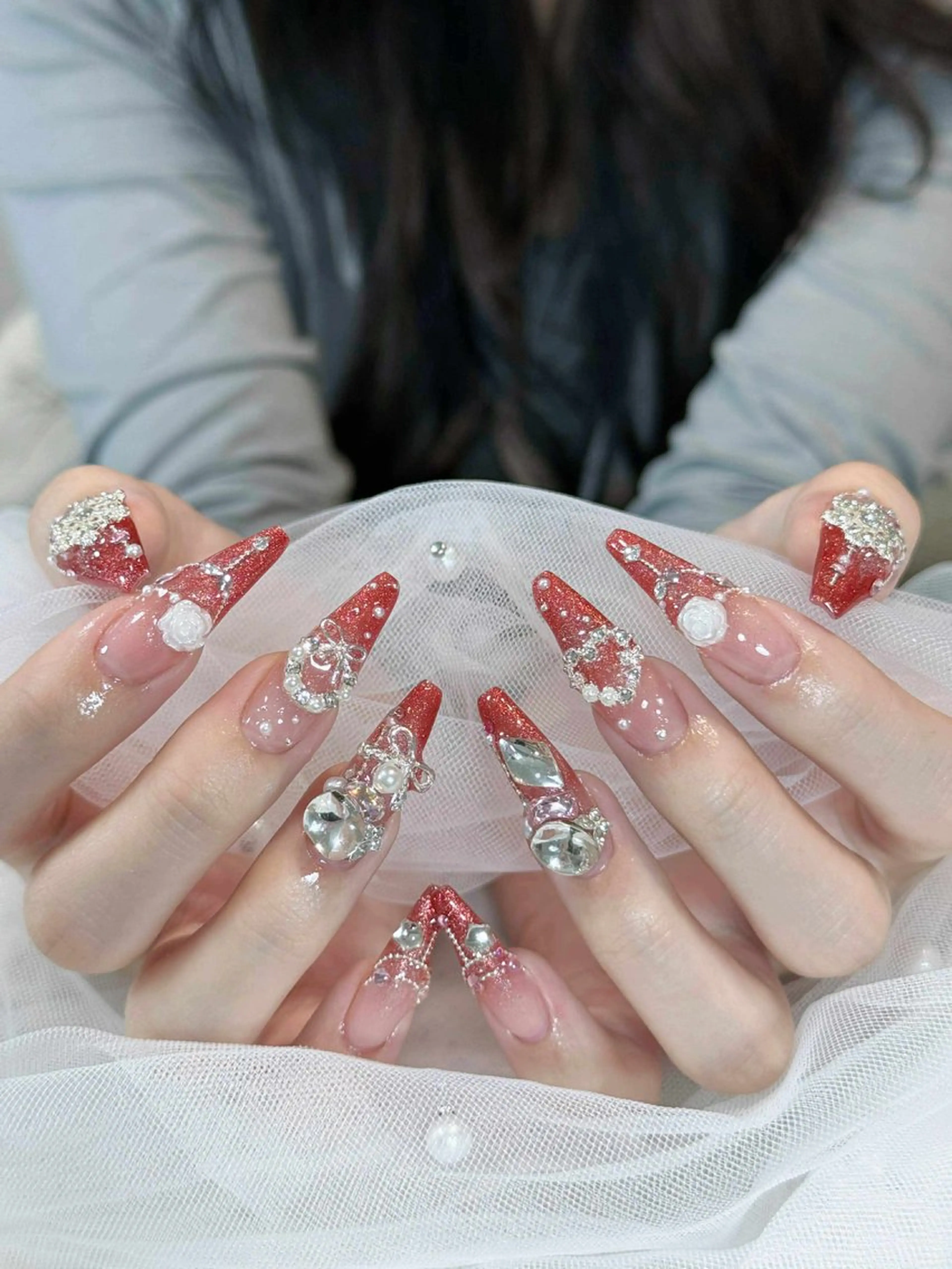 ネイル オーロラネイル ボルドー ブラウン 氷ネイル・うるうるネイル キラキラネイル ハンドネイル Julli ジュリのネイルデザイン