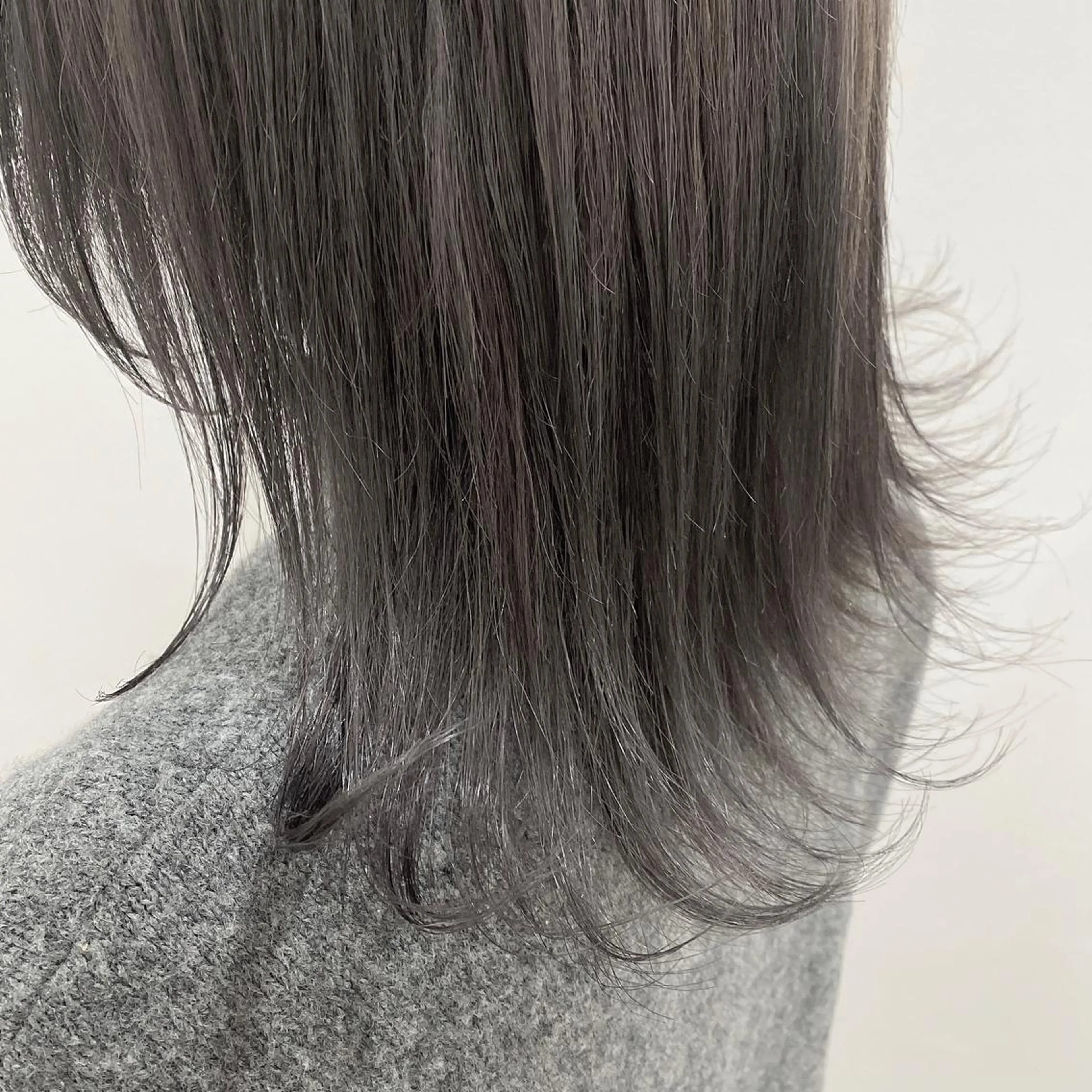 セミロング カラー マンツーマン女性 美容師 奏のヘアスタイル