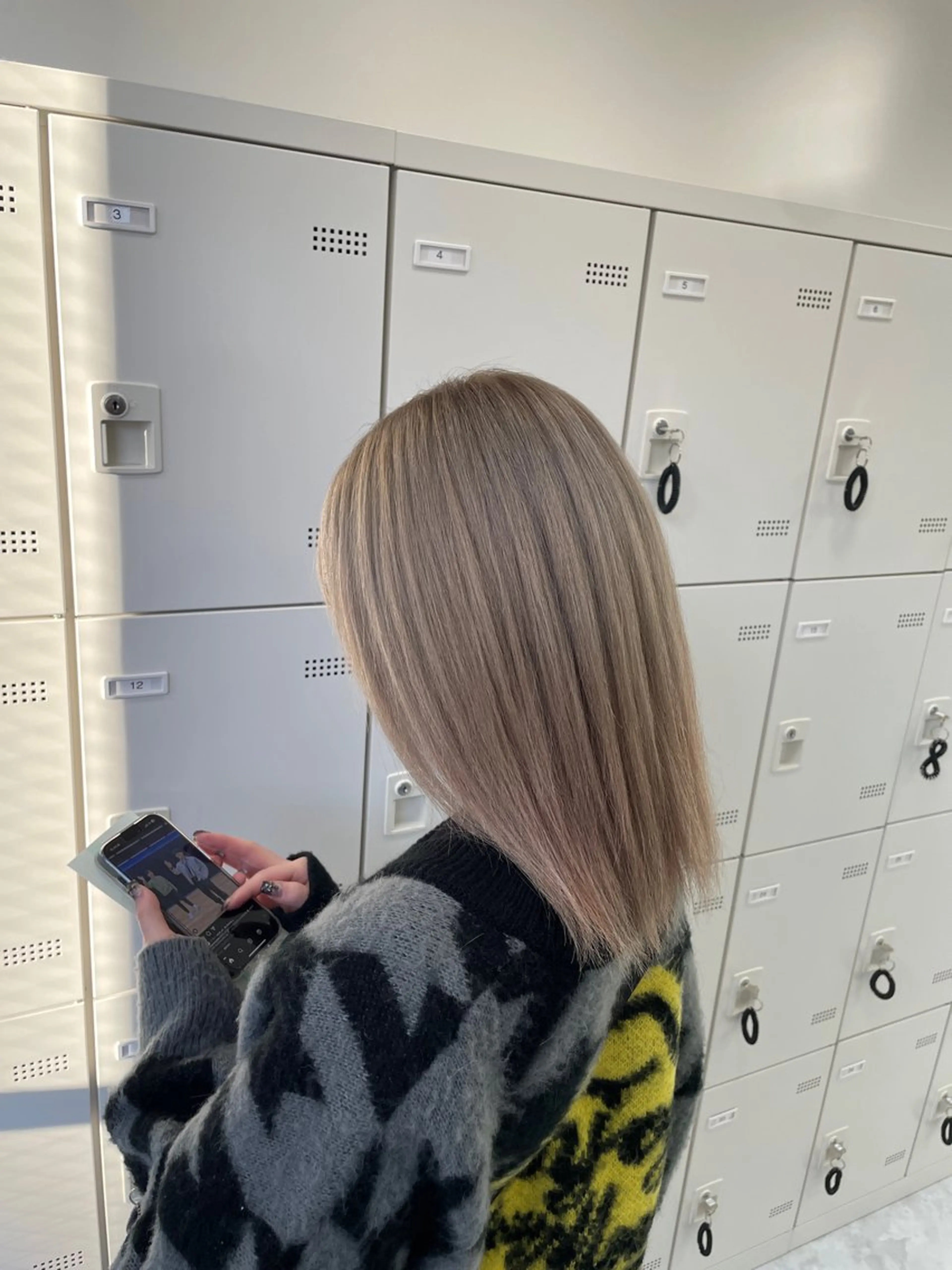 ロング ヘアカラー 大人上品🤍透明感 ベージュ🤍REOのヘアスタイル