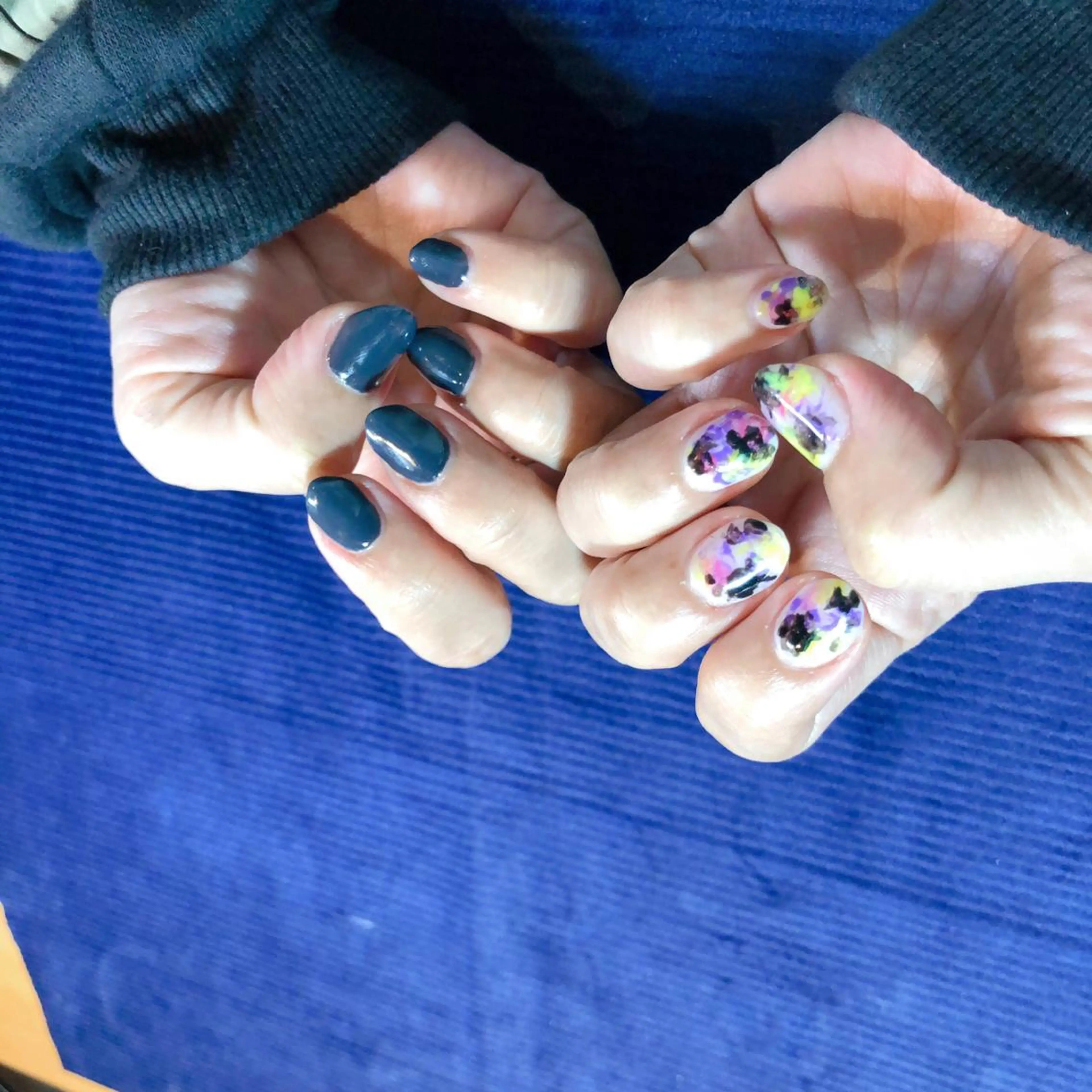 ネイル iiloo aromaworksのネイルデザイン