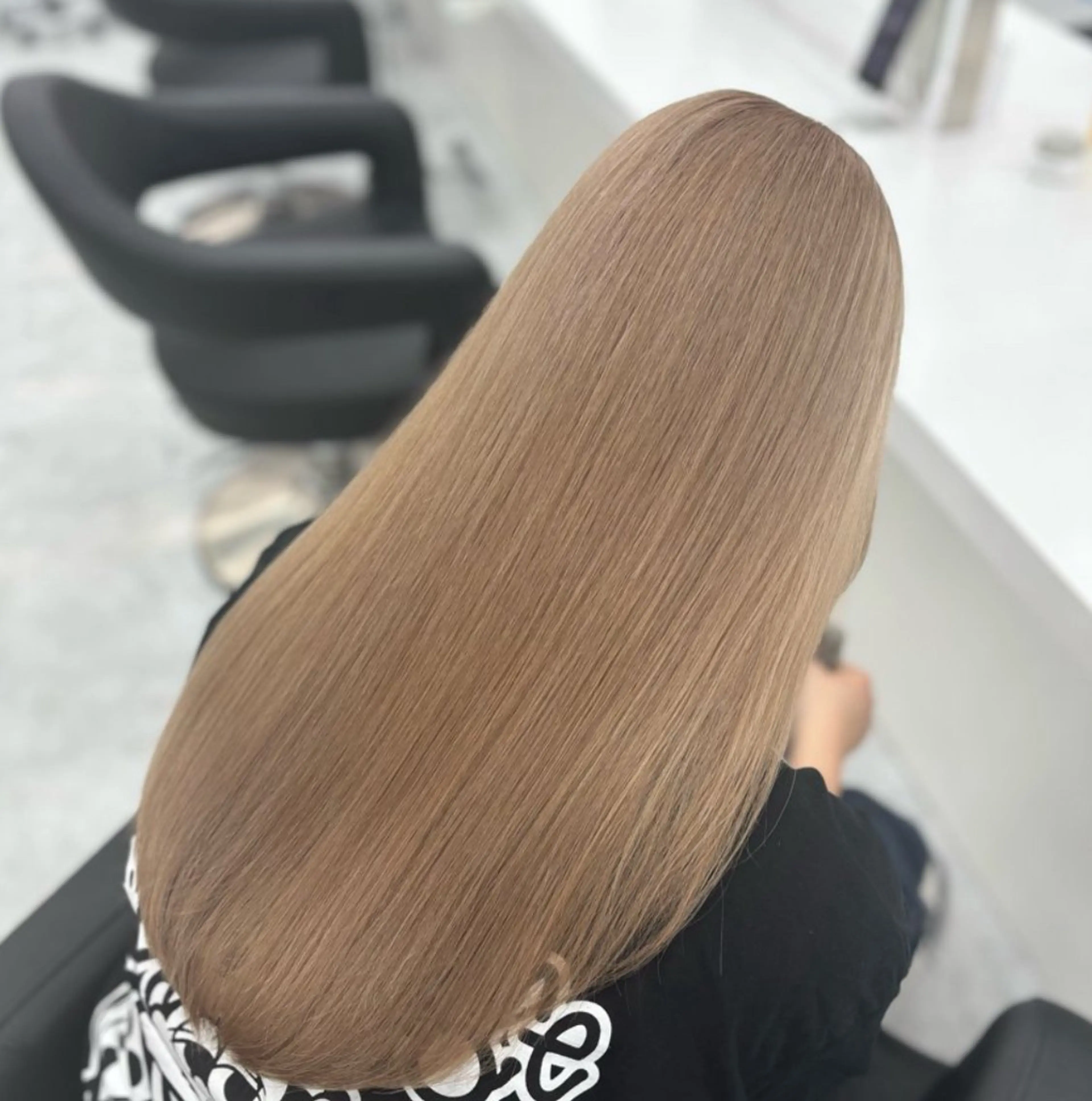 ロング カラー モテ髪💕ハイトーン ベージュ yuriaのヘアスタイル