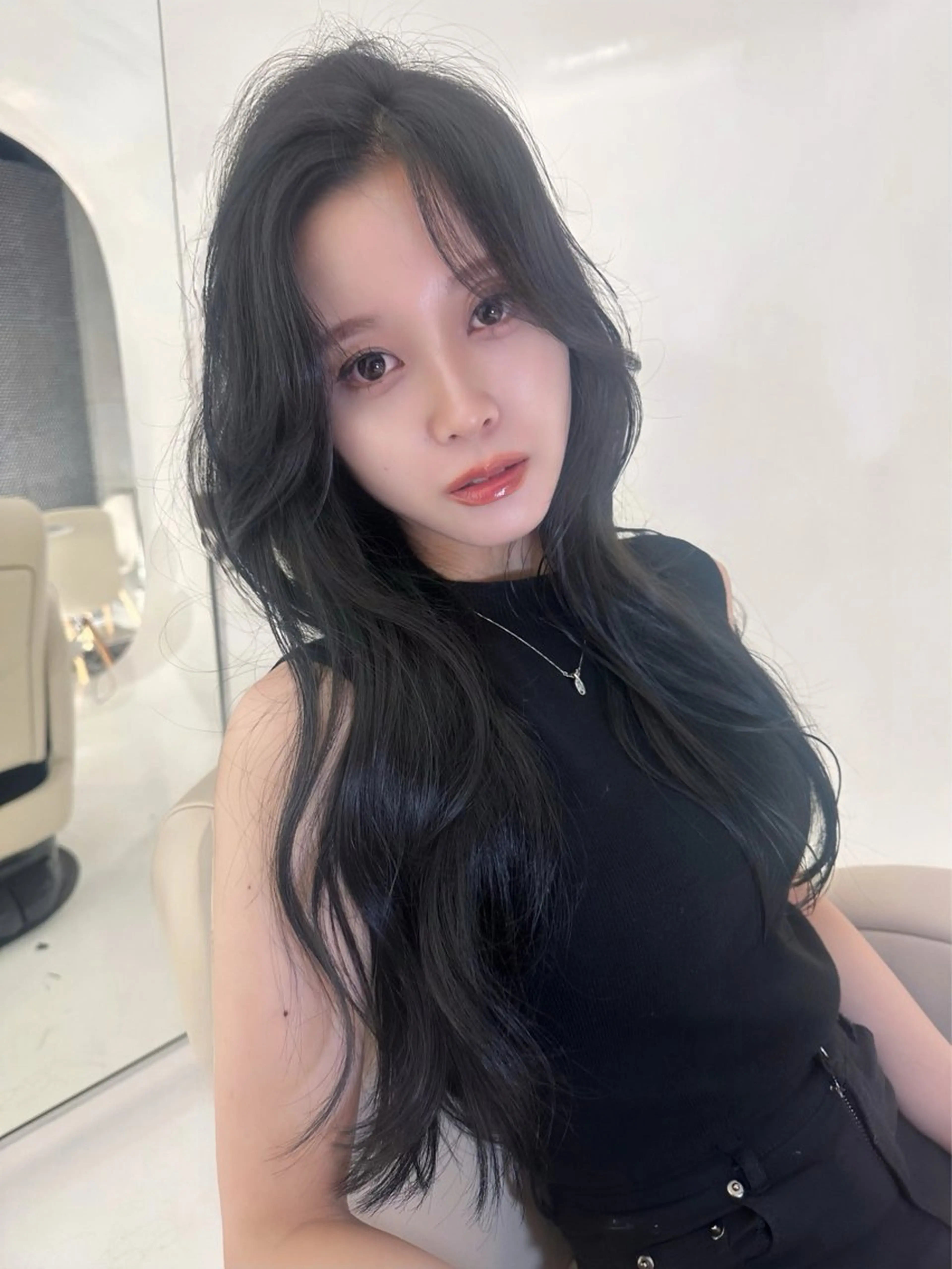 カラー RiA/髪質改善/ レイヤーカットのヘアスタイル