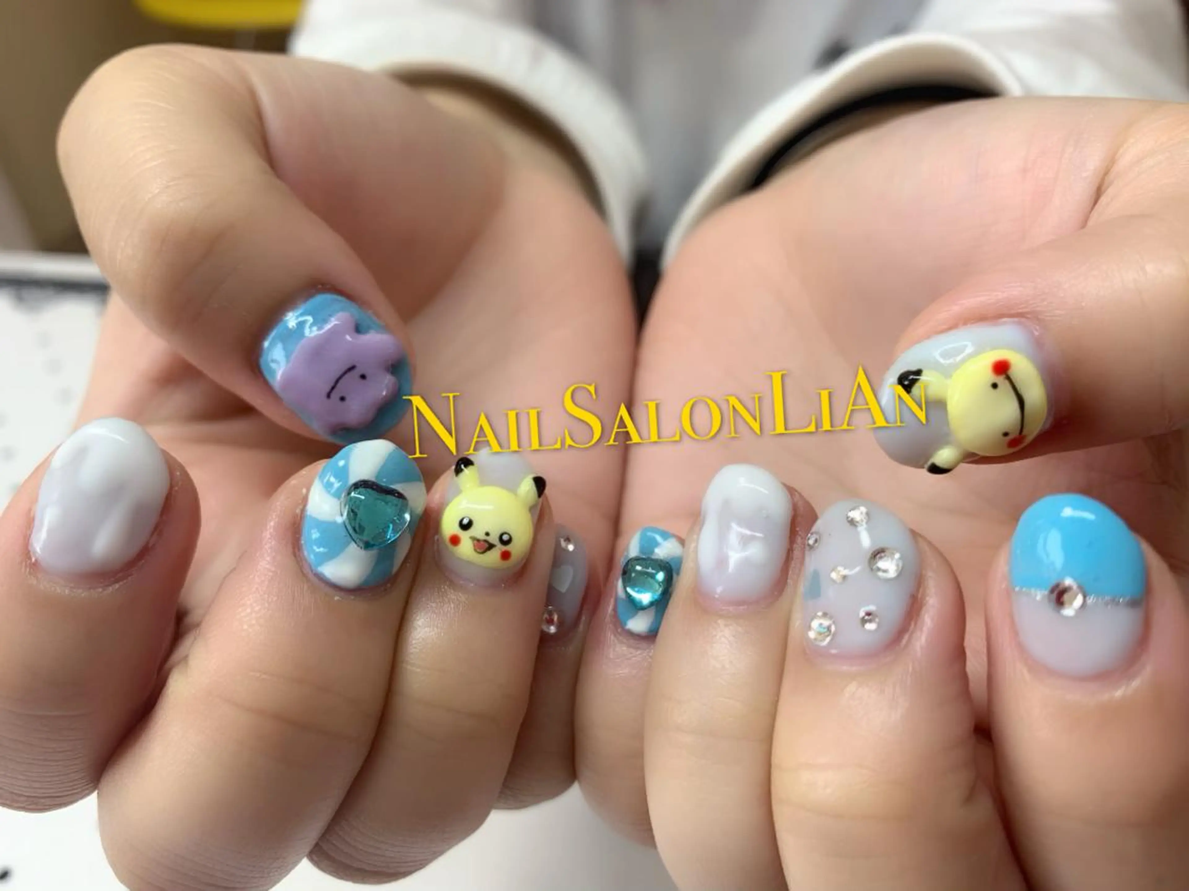 ネイル アートネイル 持ち込み シンプルネイル ストーンネイル NailSalon LiAnのネイルデザイン