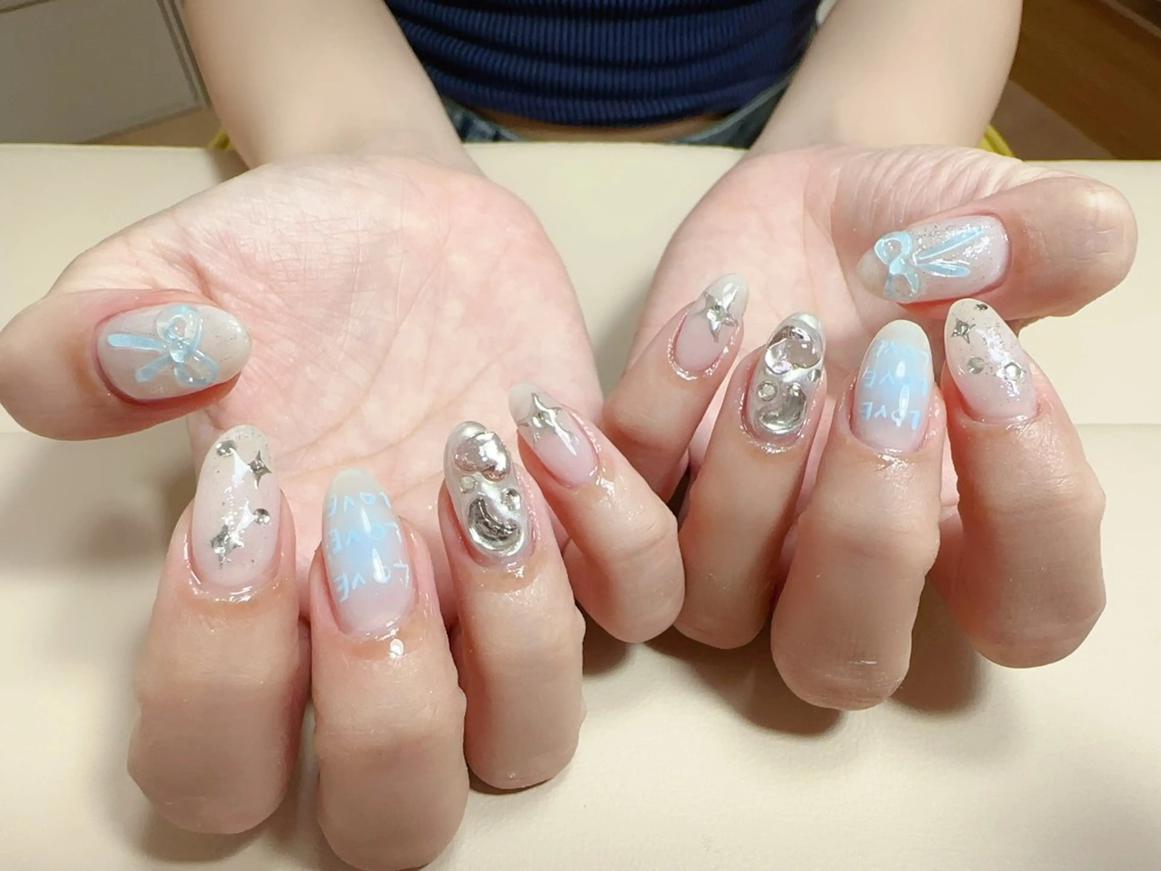 ネイル ハンドネイル NAIL CIRCLESのネイルデザイン