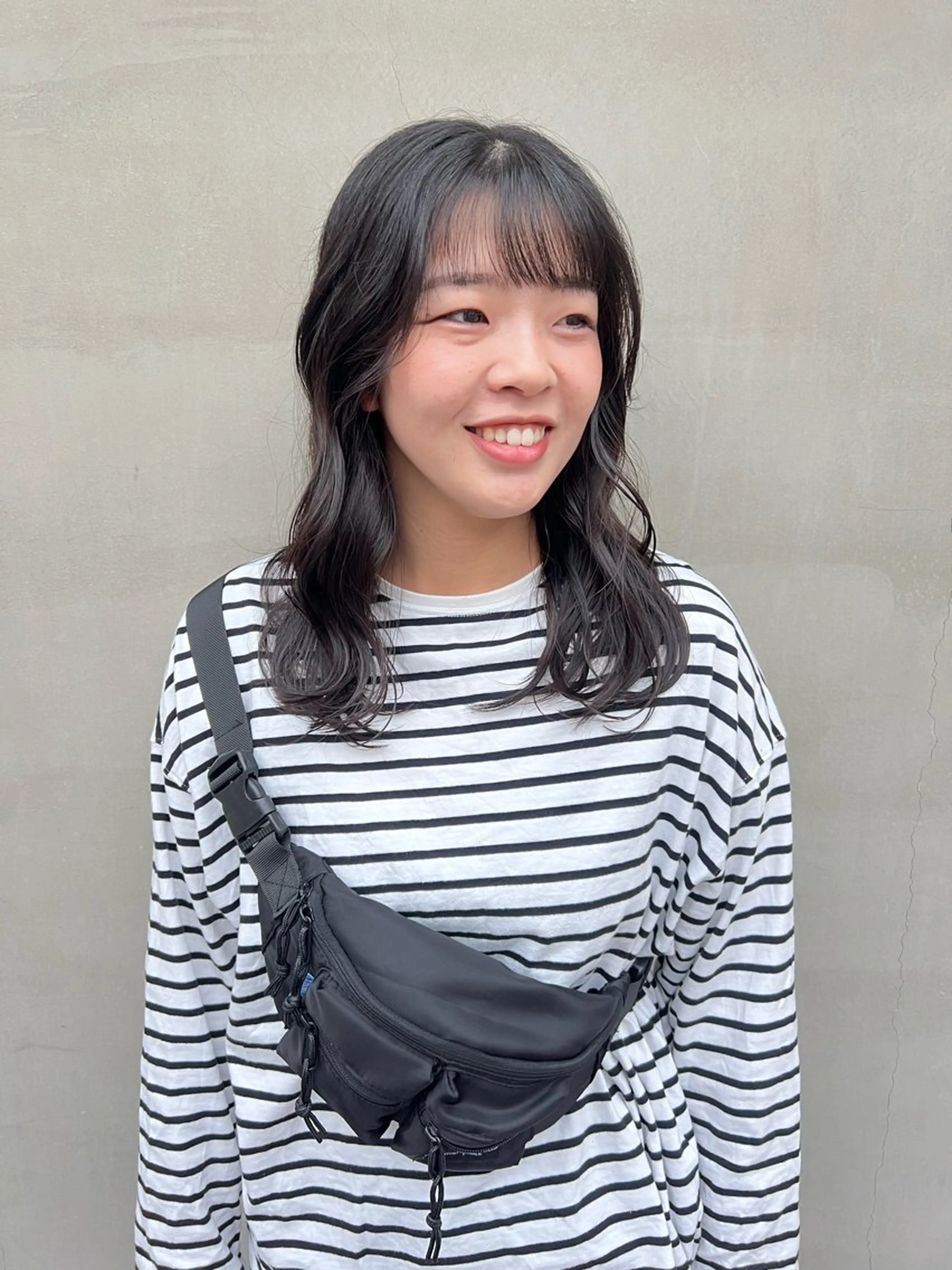 ミディアム カラー ICI大須/栄/ 上前津/大野稚央のヘアスタイル